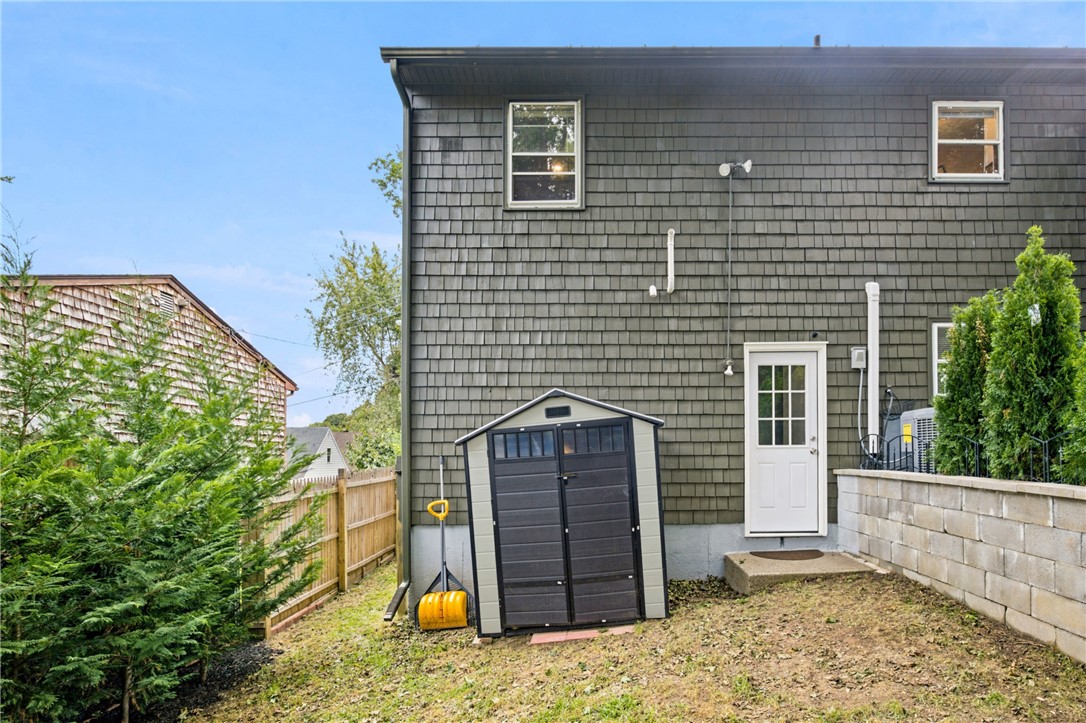 26 Traver Avenue