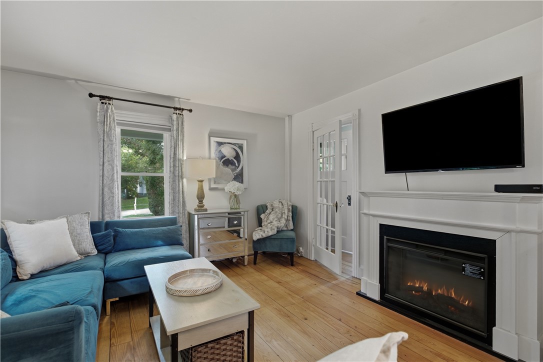 275 Green End Avenue