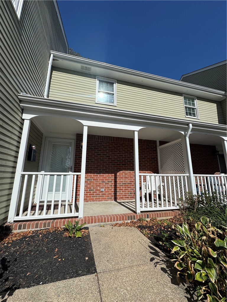 62 Memorial Boulevard