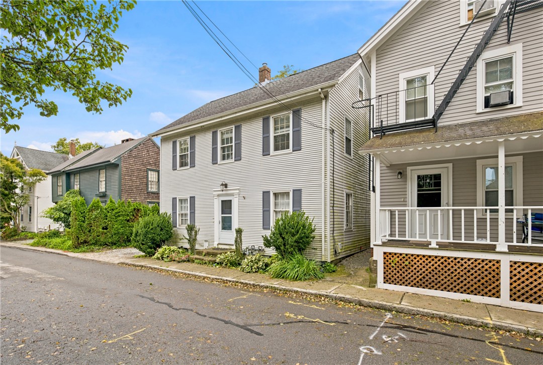 82 Burnside Avenue 2
