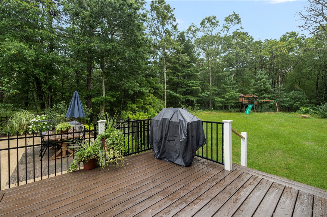 77 Mockingbird Lane