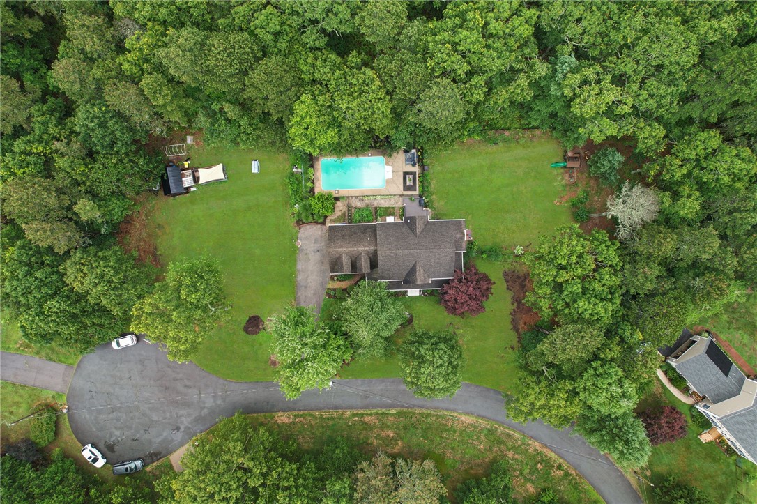 77 Mockingbird Lane