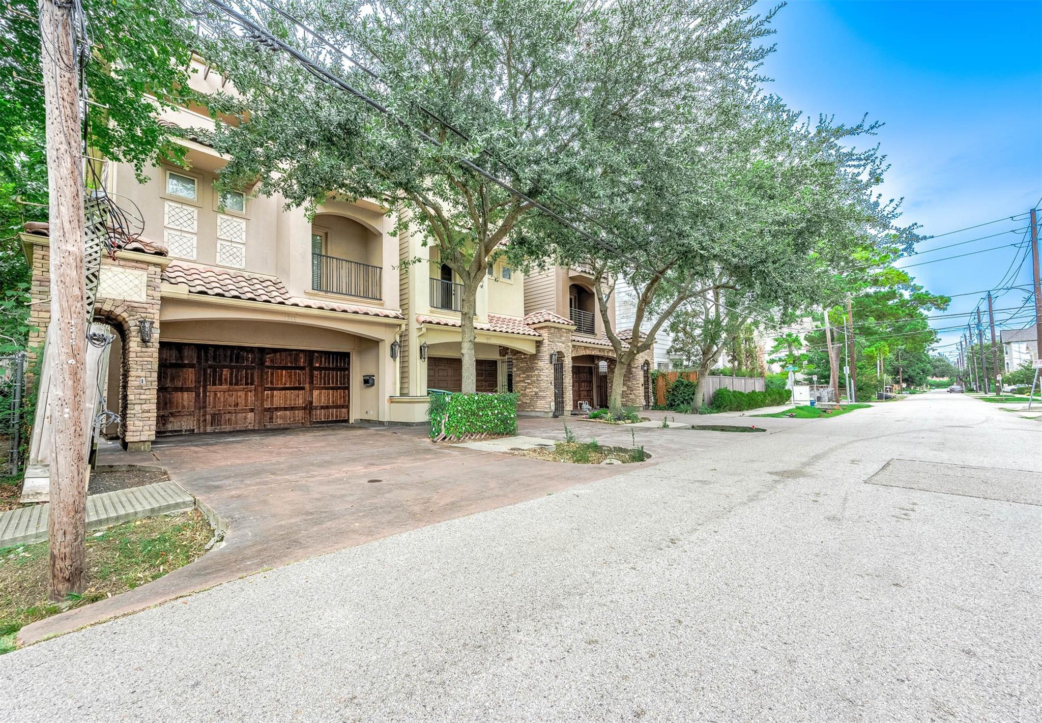 1215 Malone Street