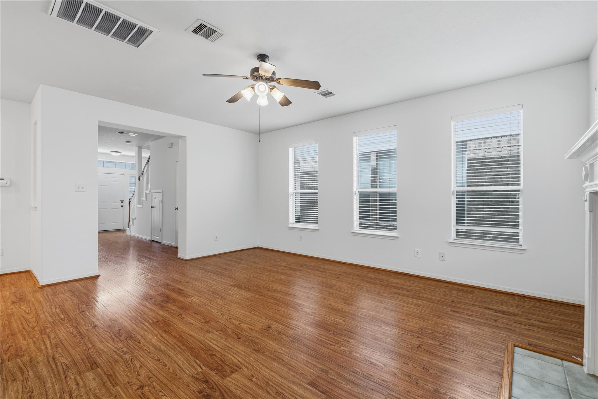 7414 Hollister Spring