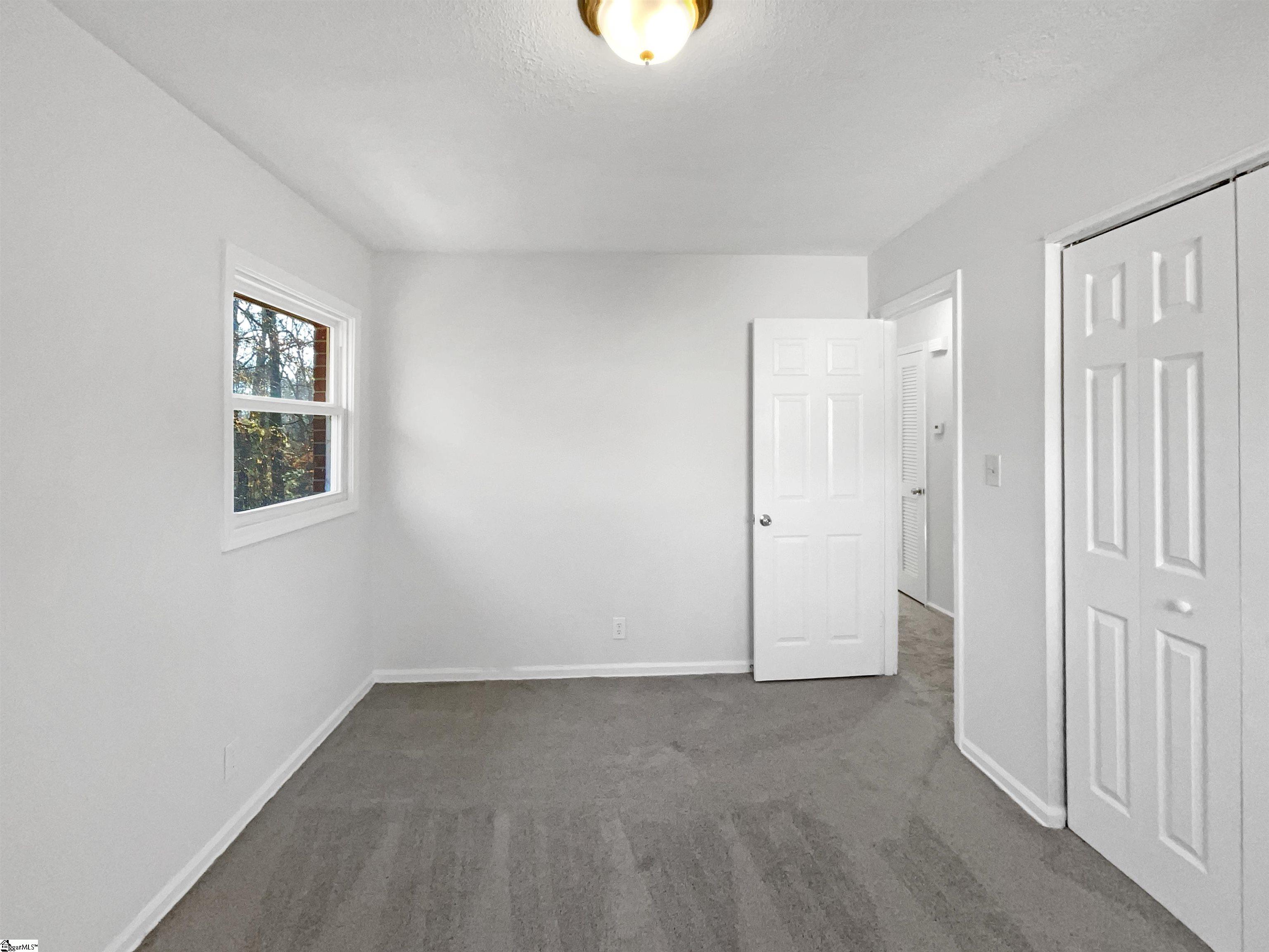 114 Woodridge Circle