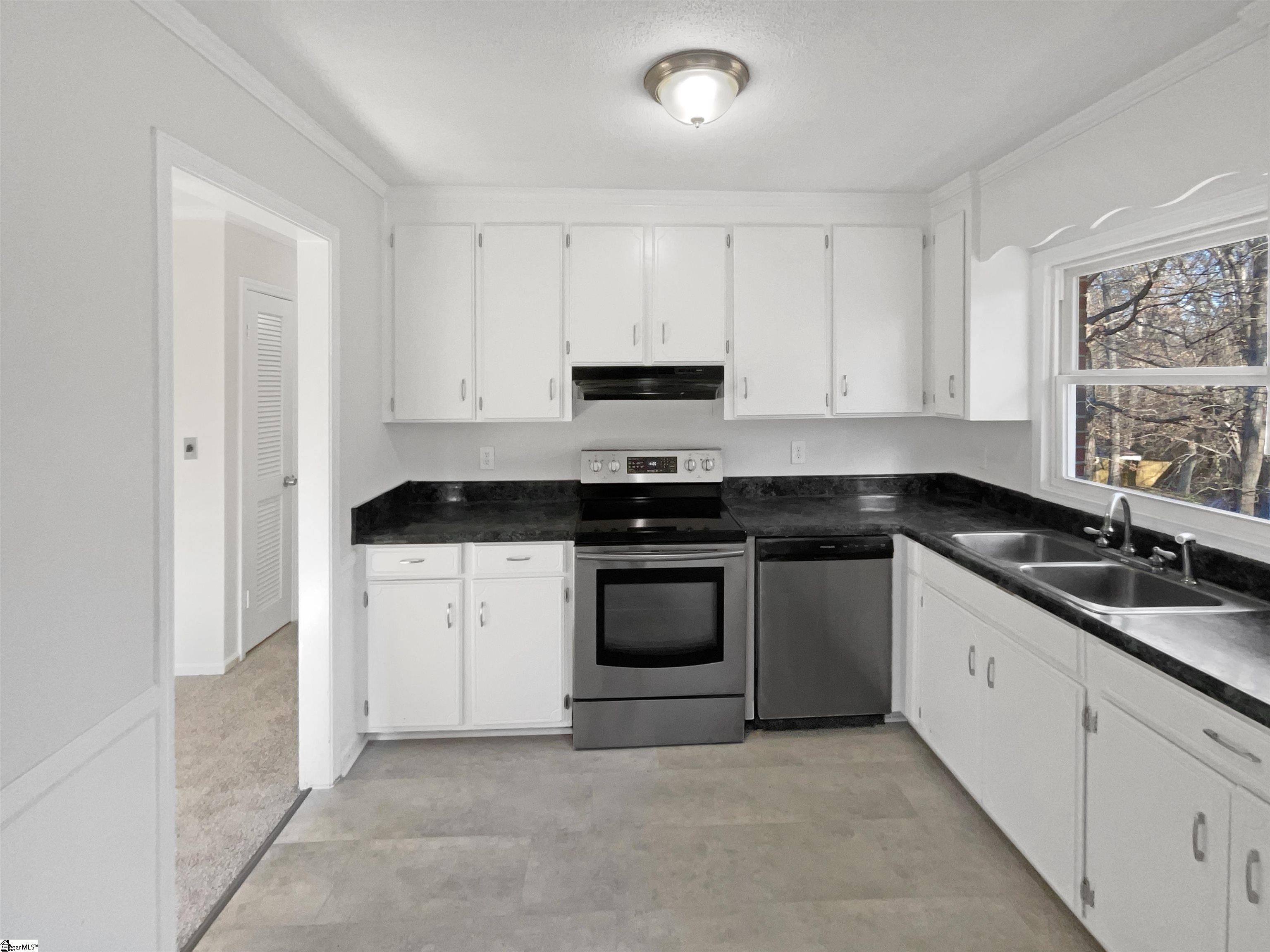 114 Woodridge Circle