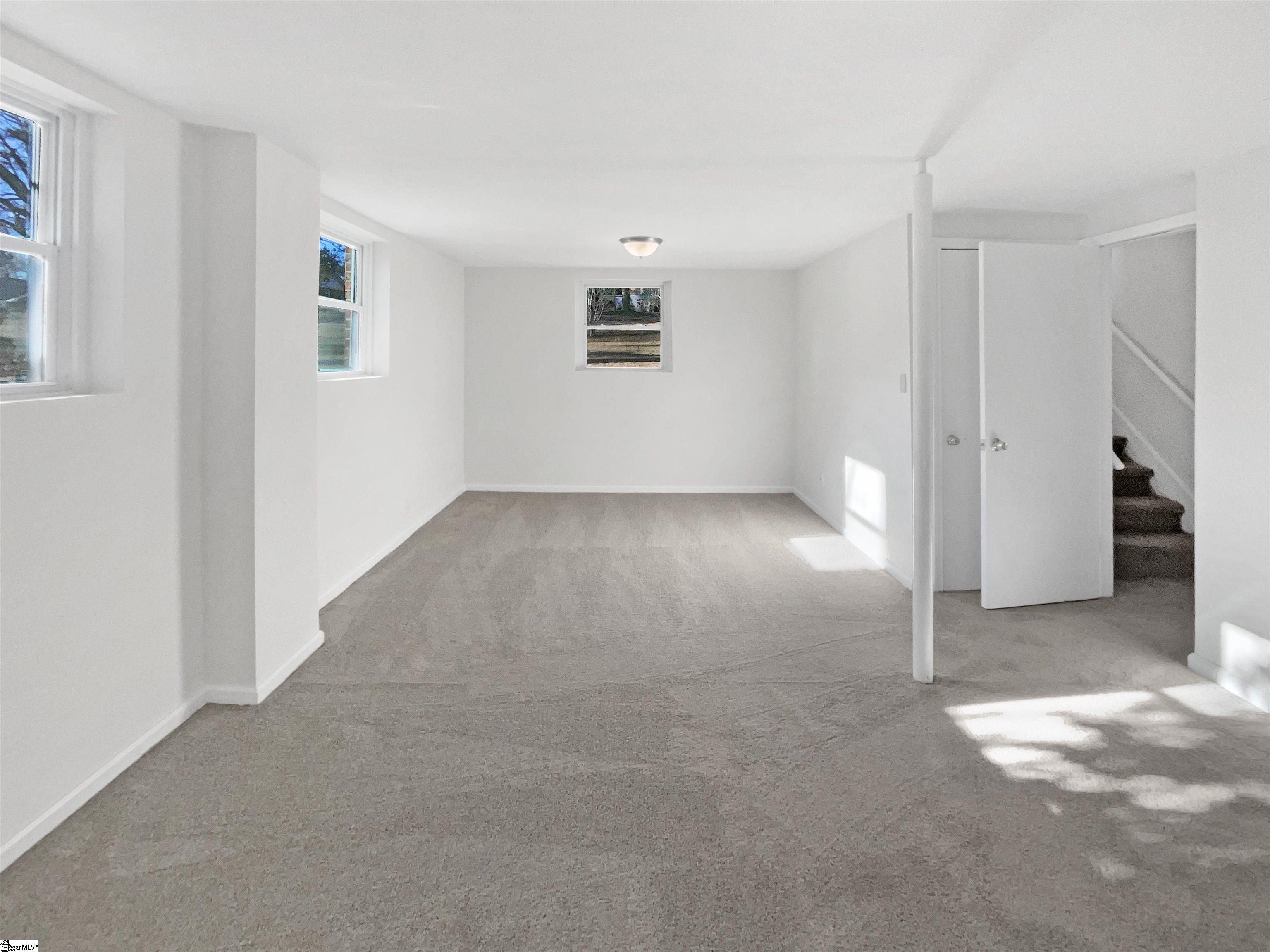 114 Woodridge Circle