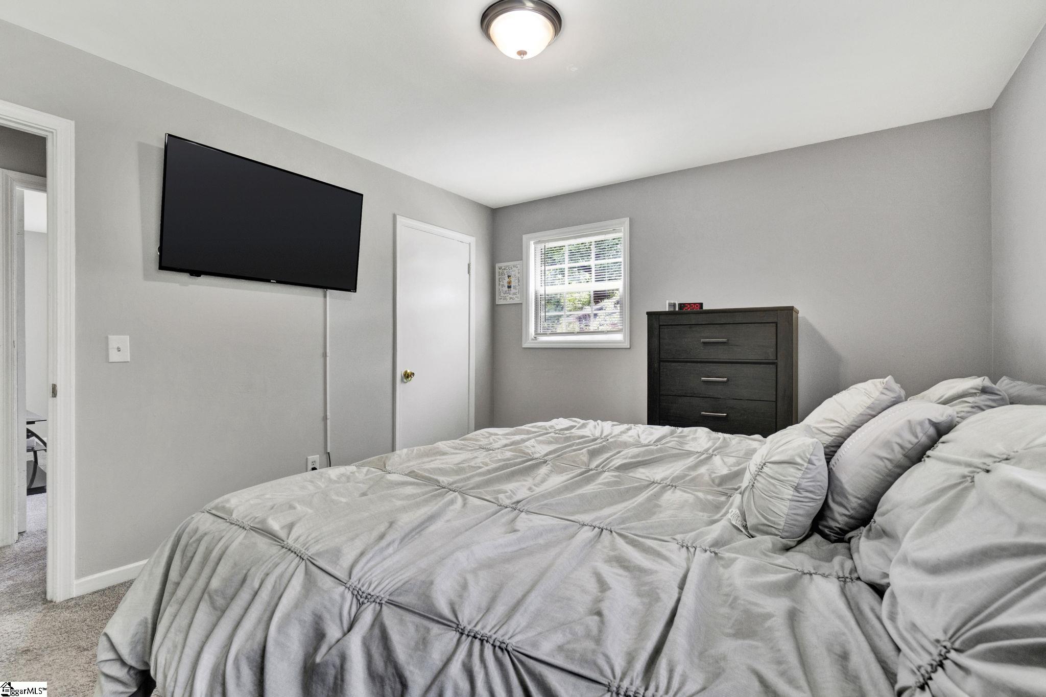 5 Prestbury Drive