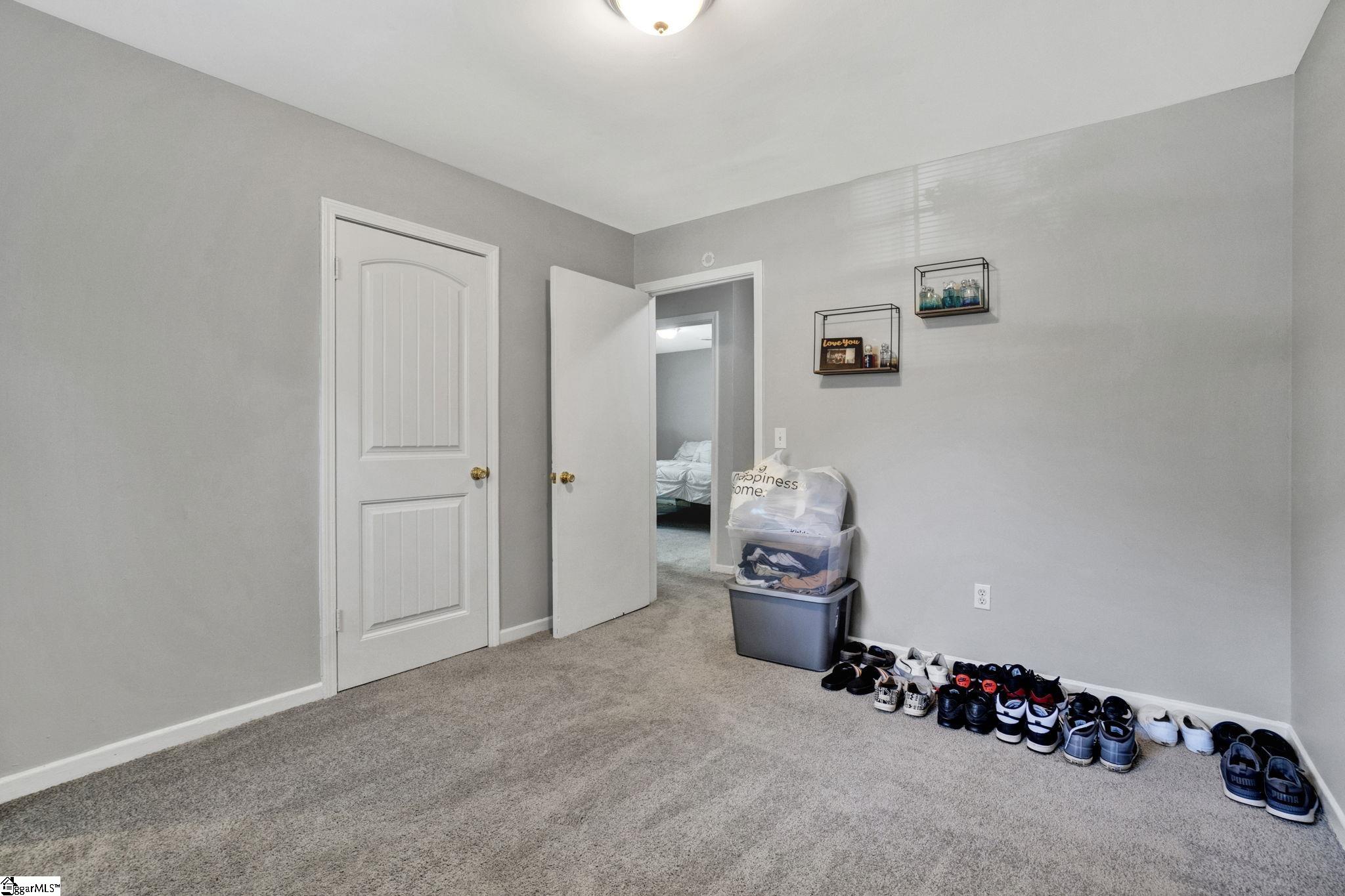 5 Prestbury Drive