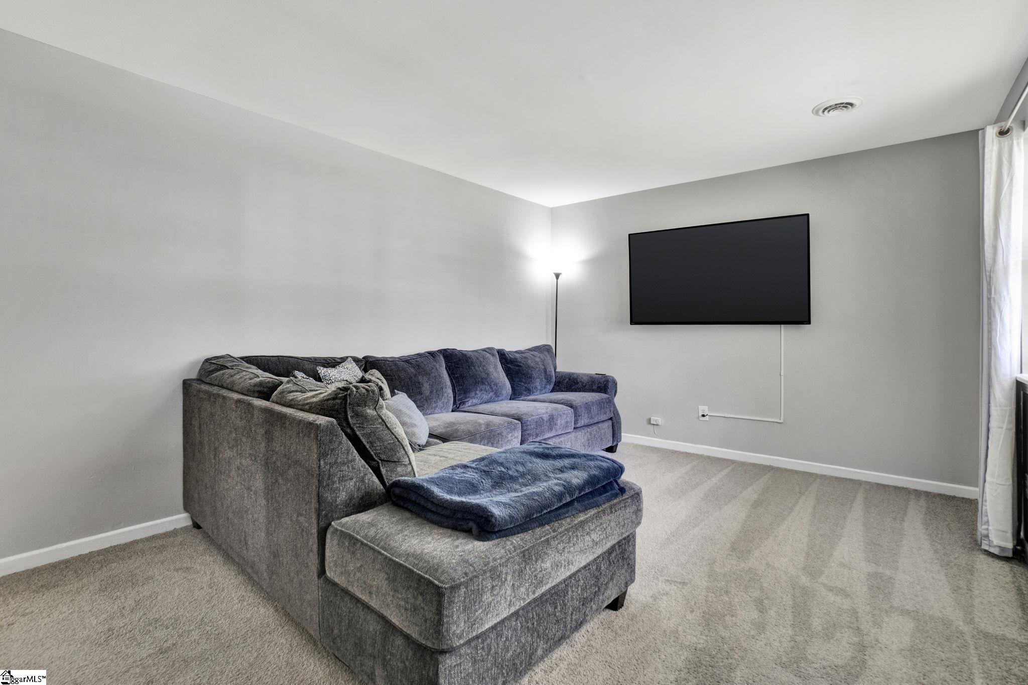 5 Prestbury Drive