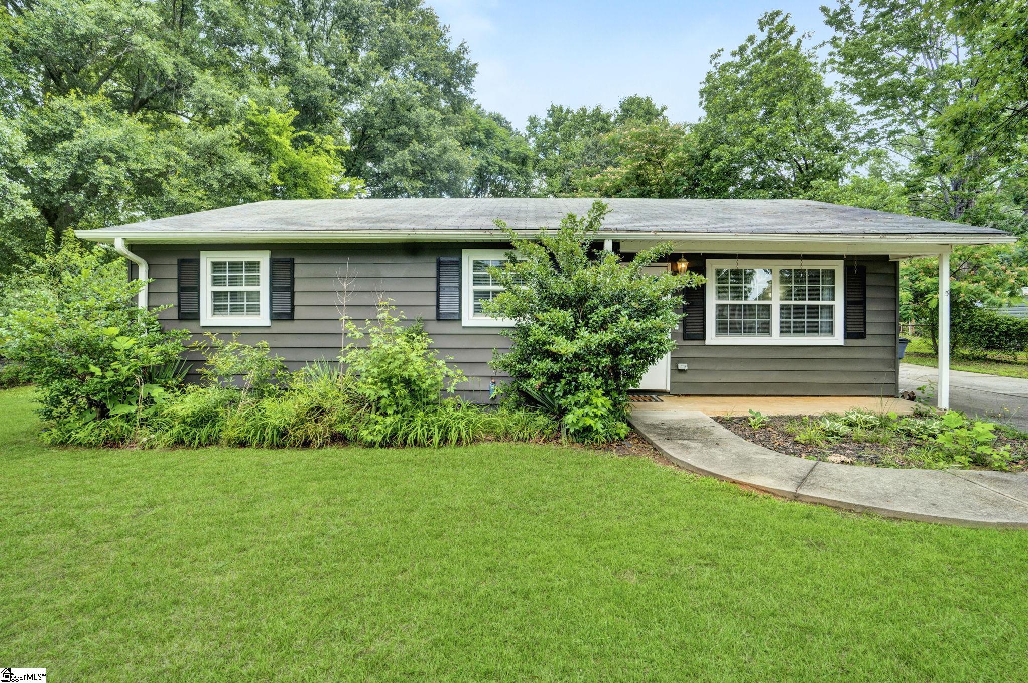 5 Prestbury Drive