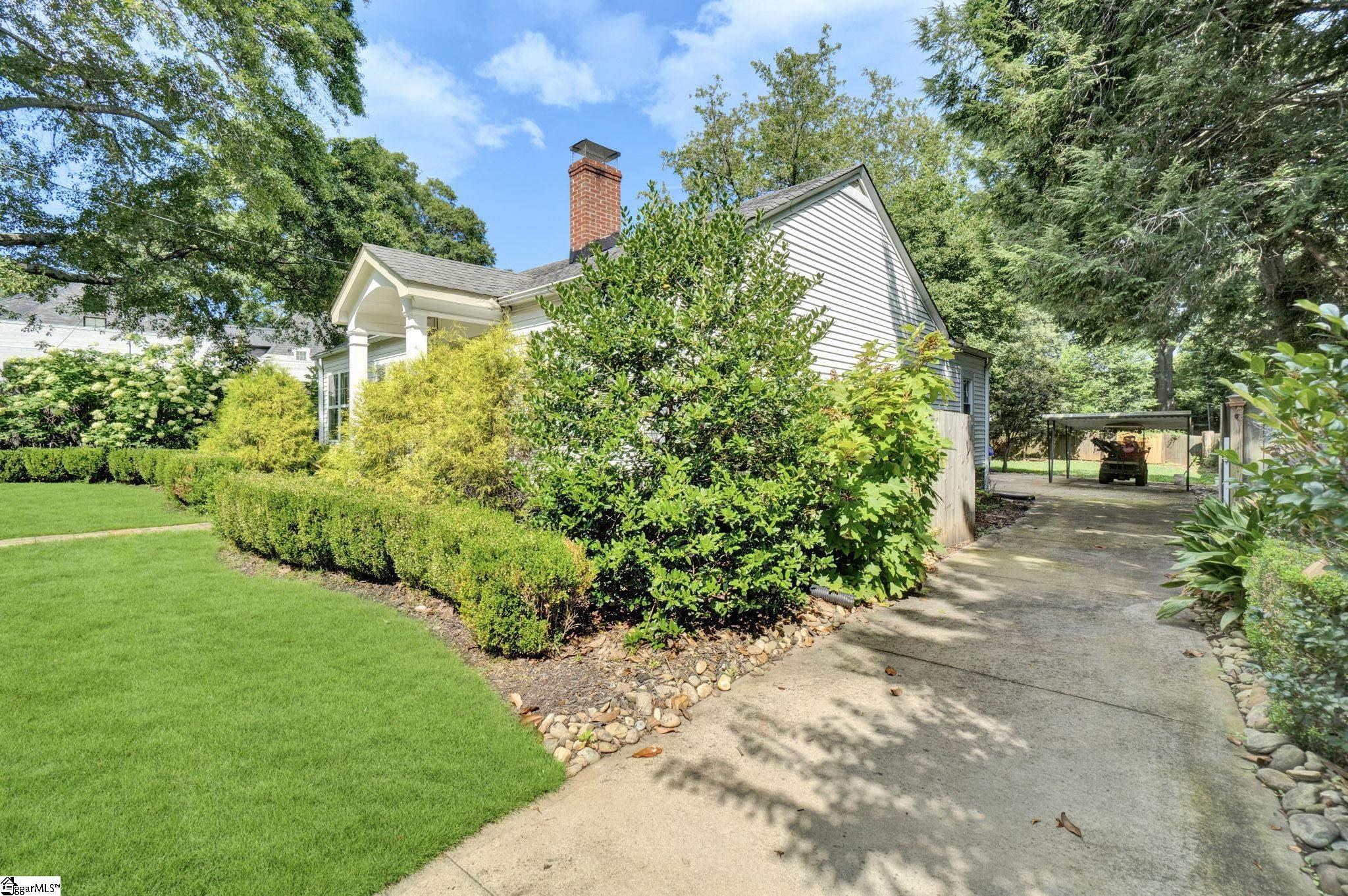 122 Parkwood Drive
