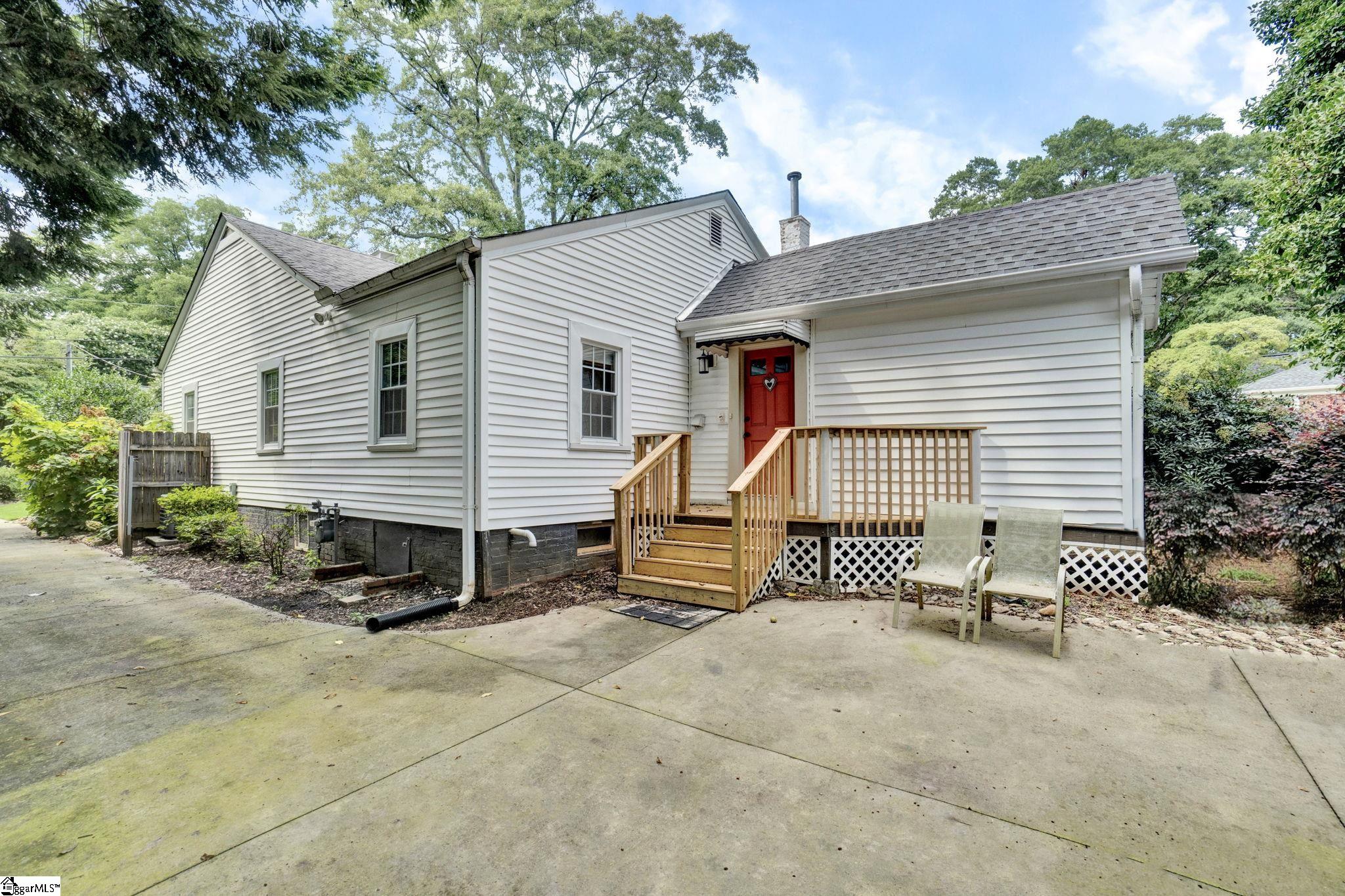 122 Parkwood Drive