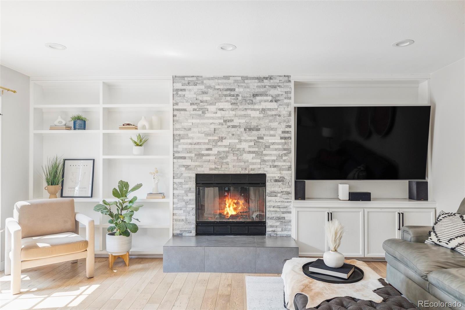 9357 Newport Lane