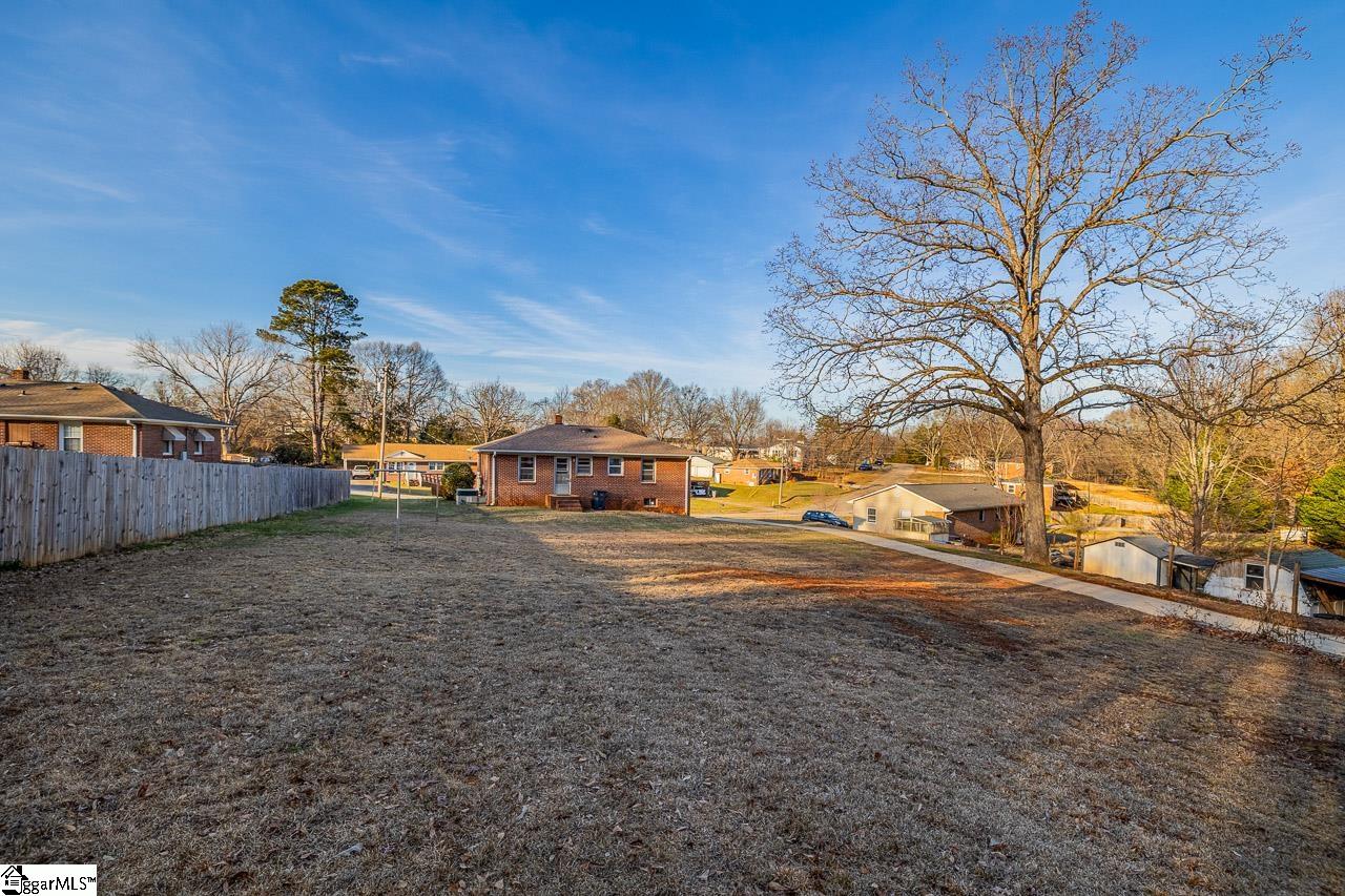18 Derwood Circle