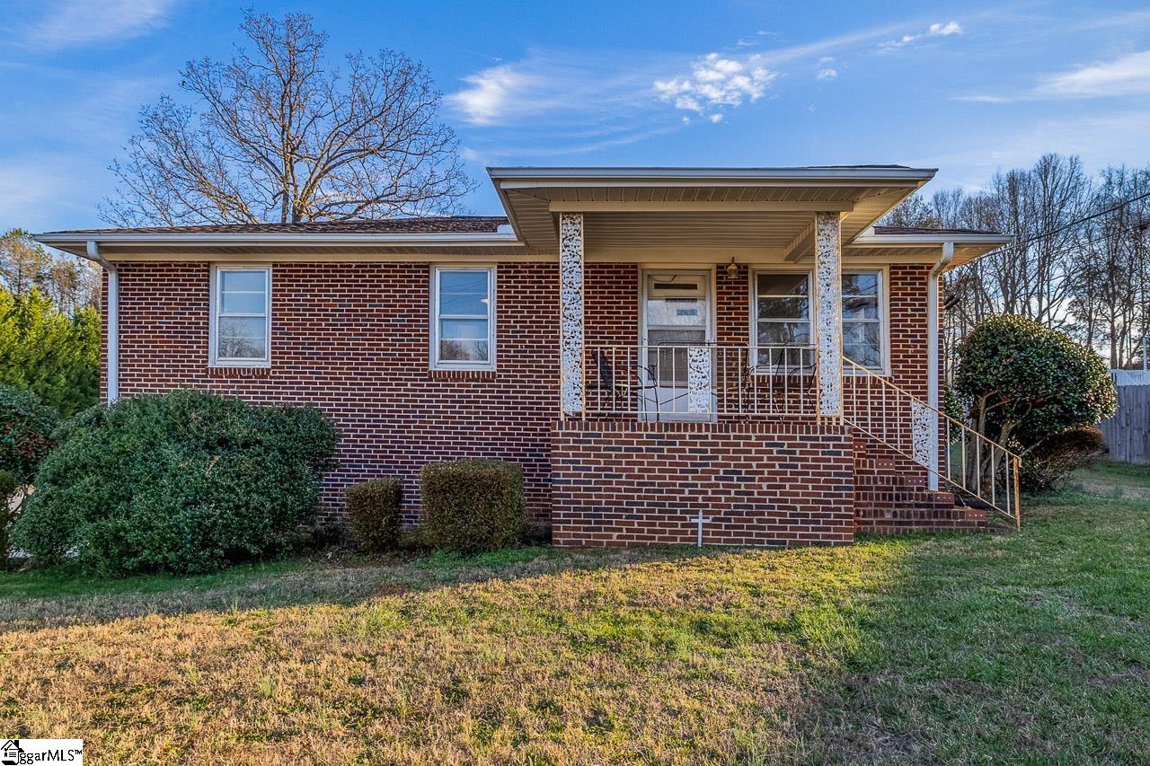 18 Derwood Circle