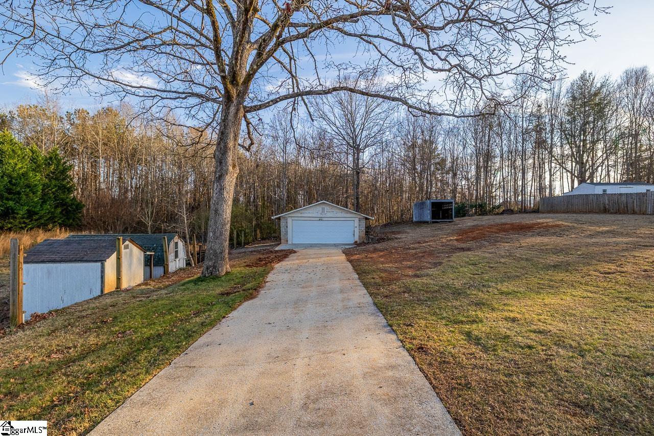 18 Derwood Circle