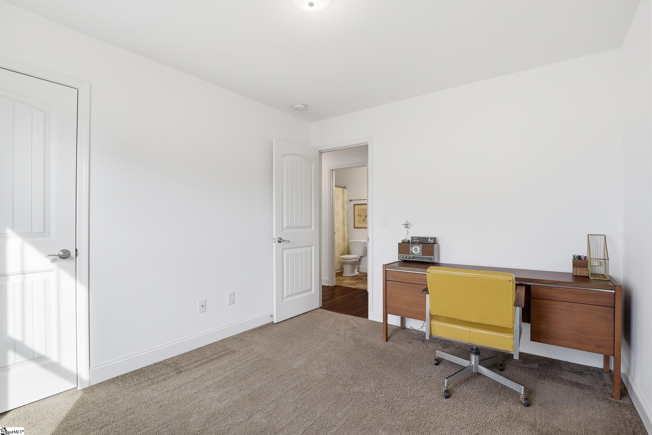 101 Forest Ridge Way