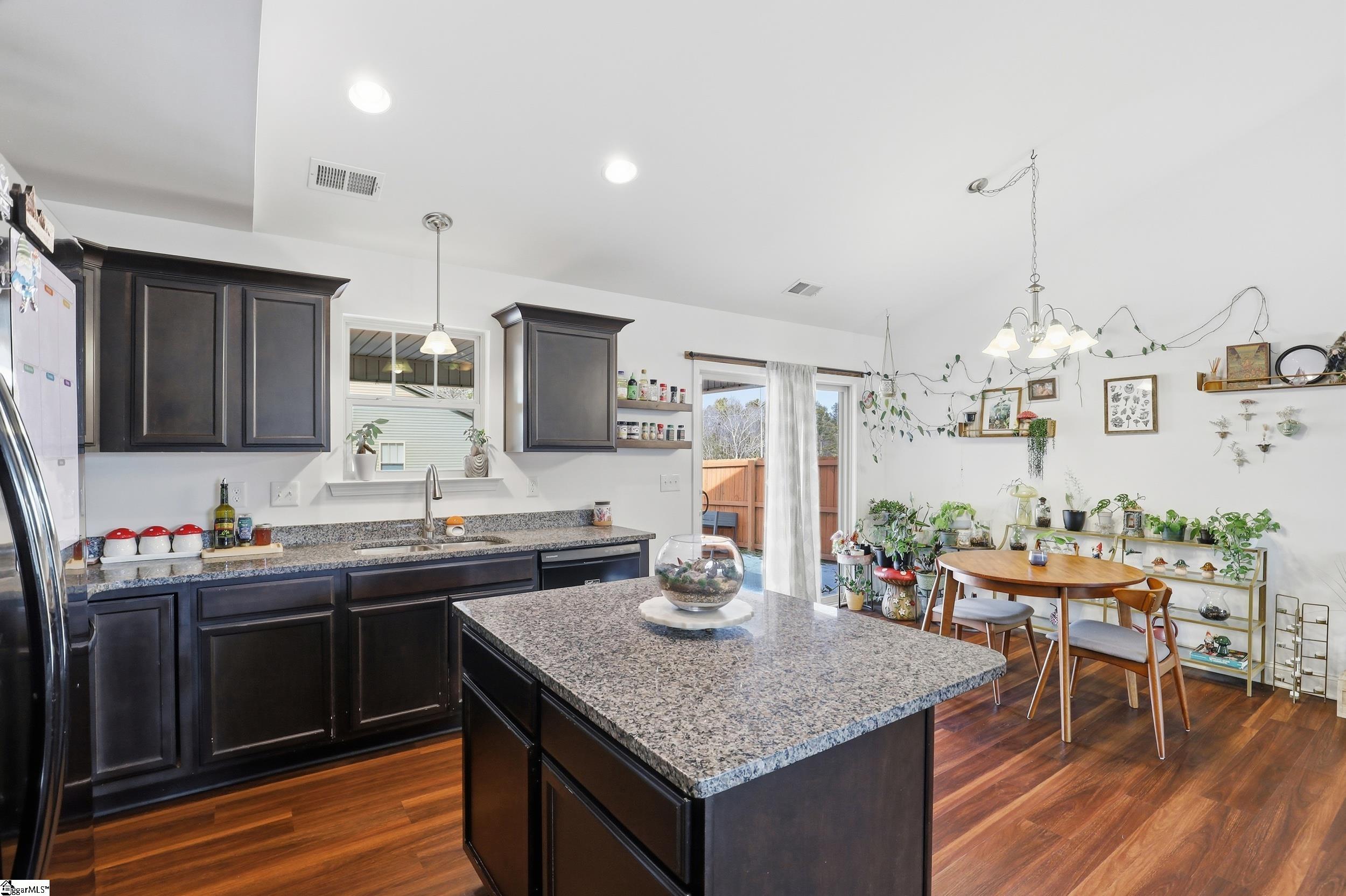 101 Forest Ridge Way