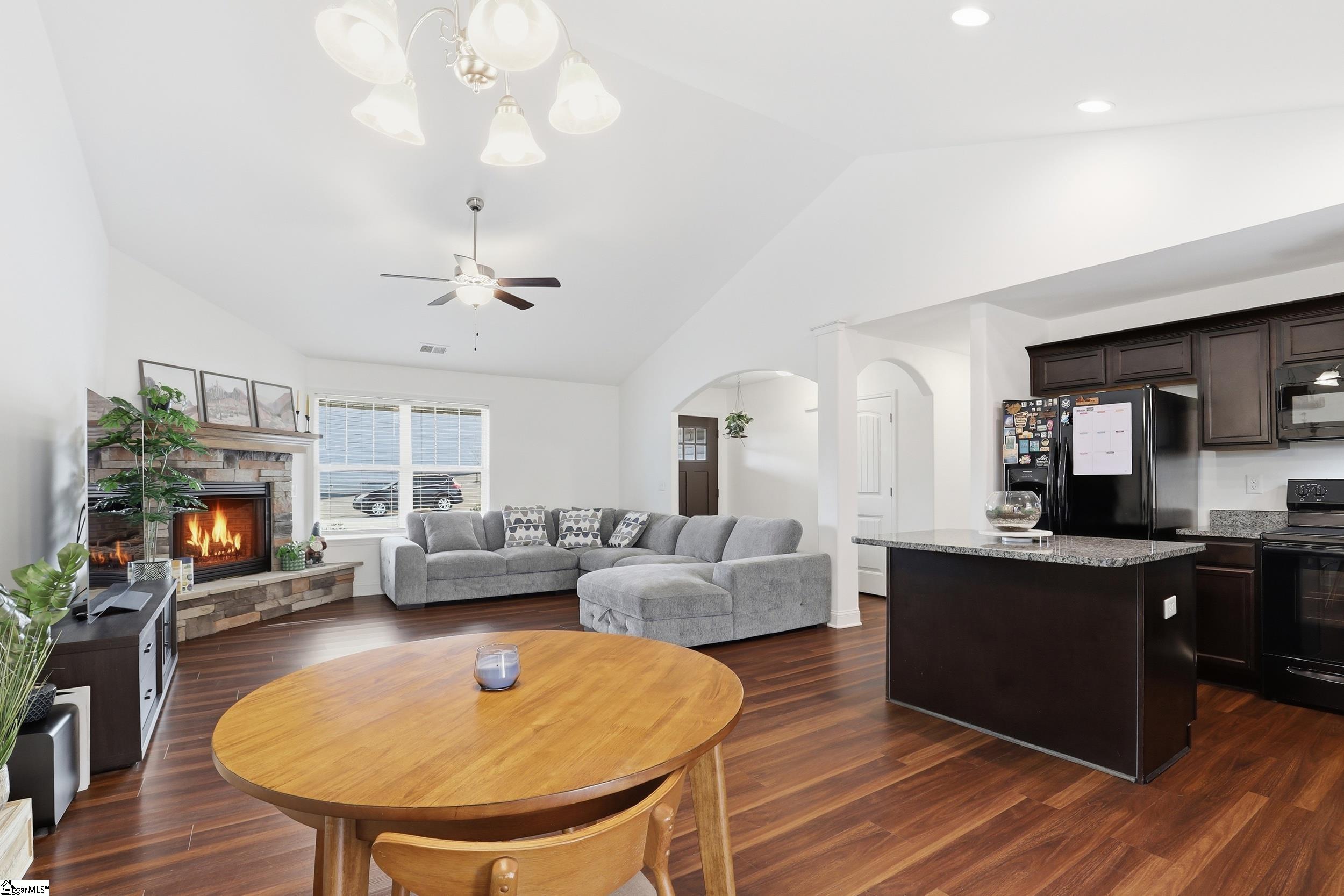 101 Forest Ridge Way