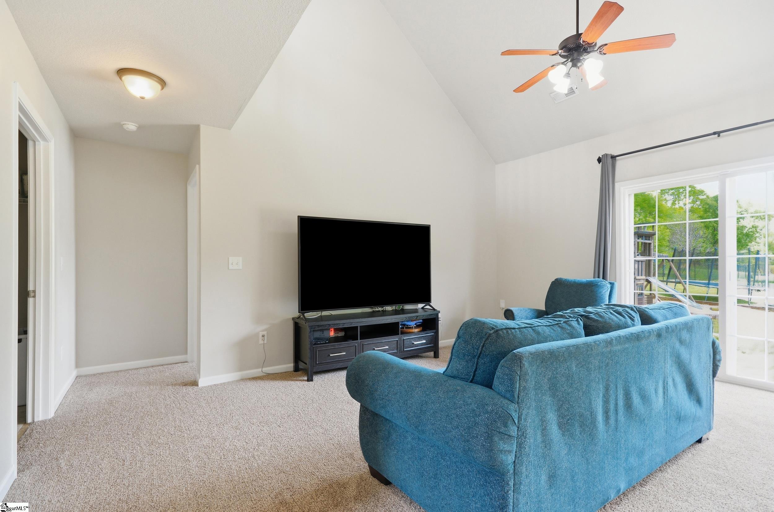 935 Echo Ridge Drive