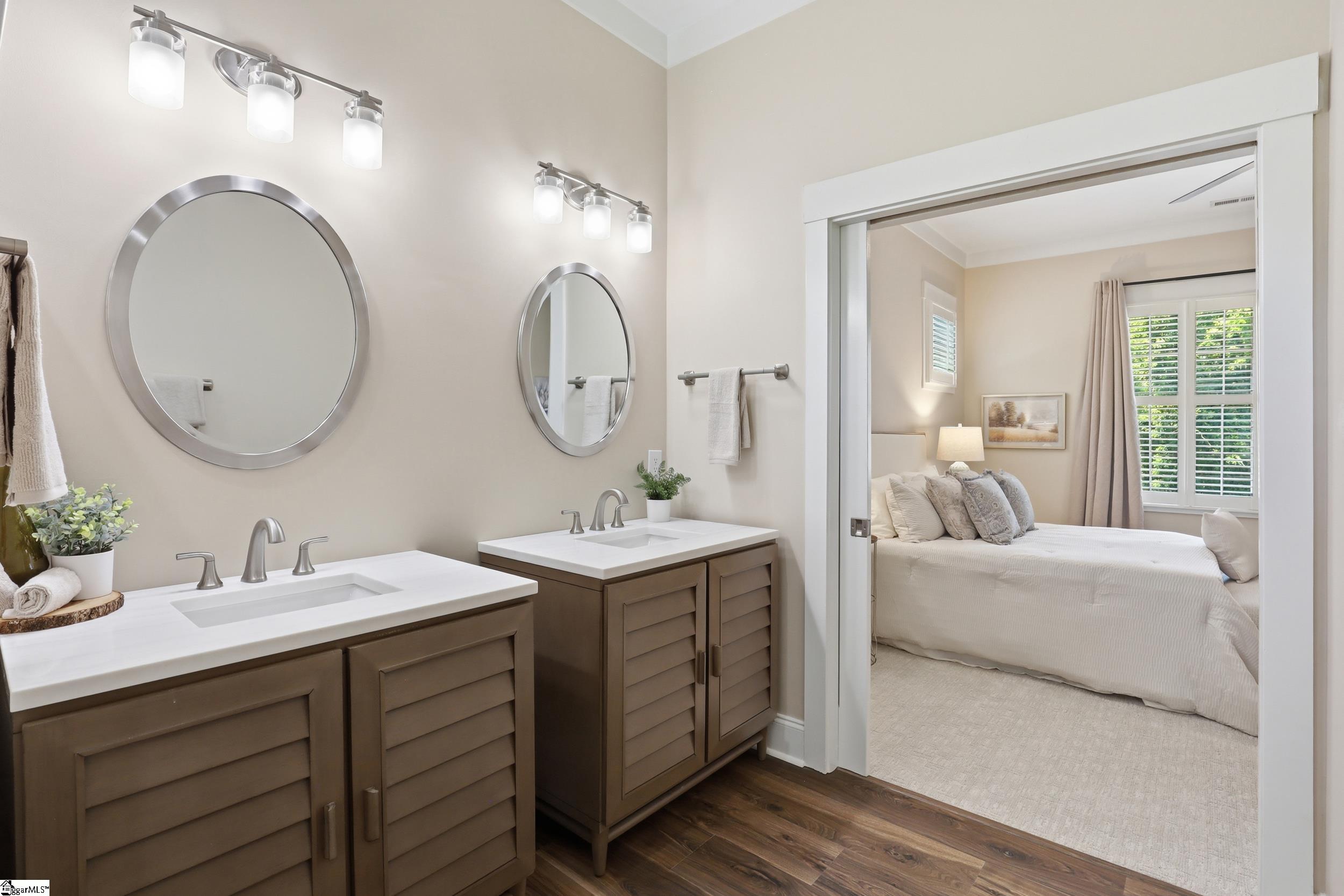 106 W Park Avenue Apt B