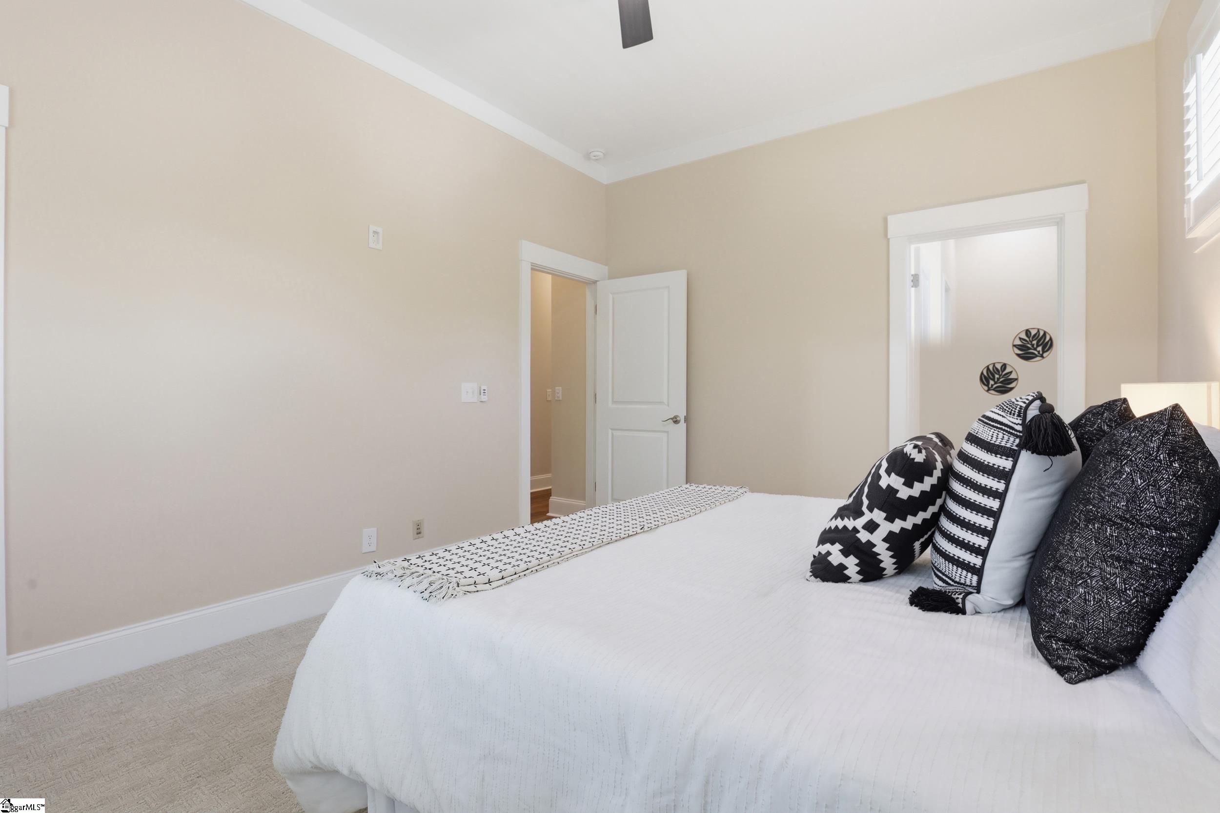 106 W Park Avenue Apt B