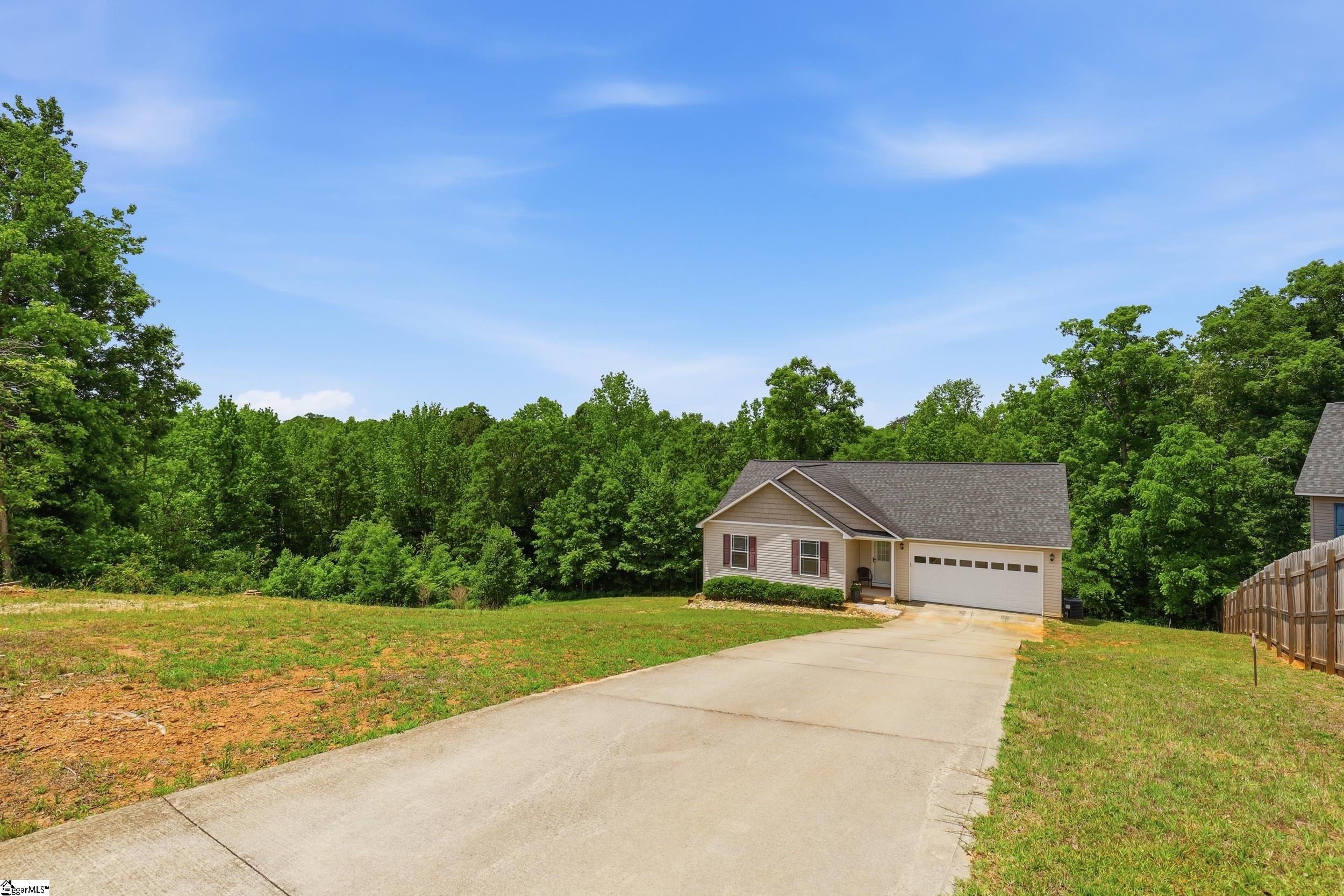 126 Robin Ridge Circle