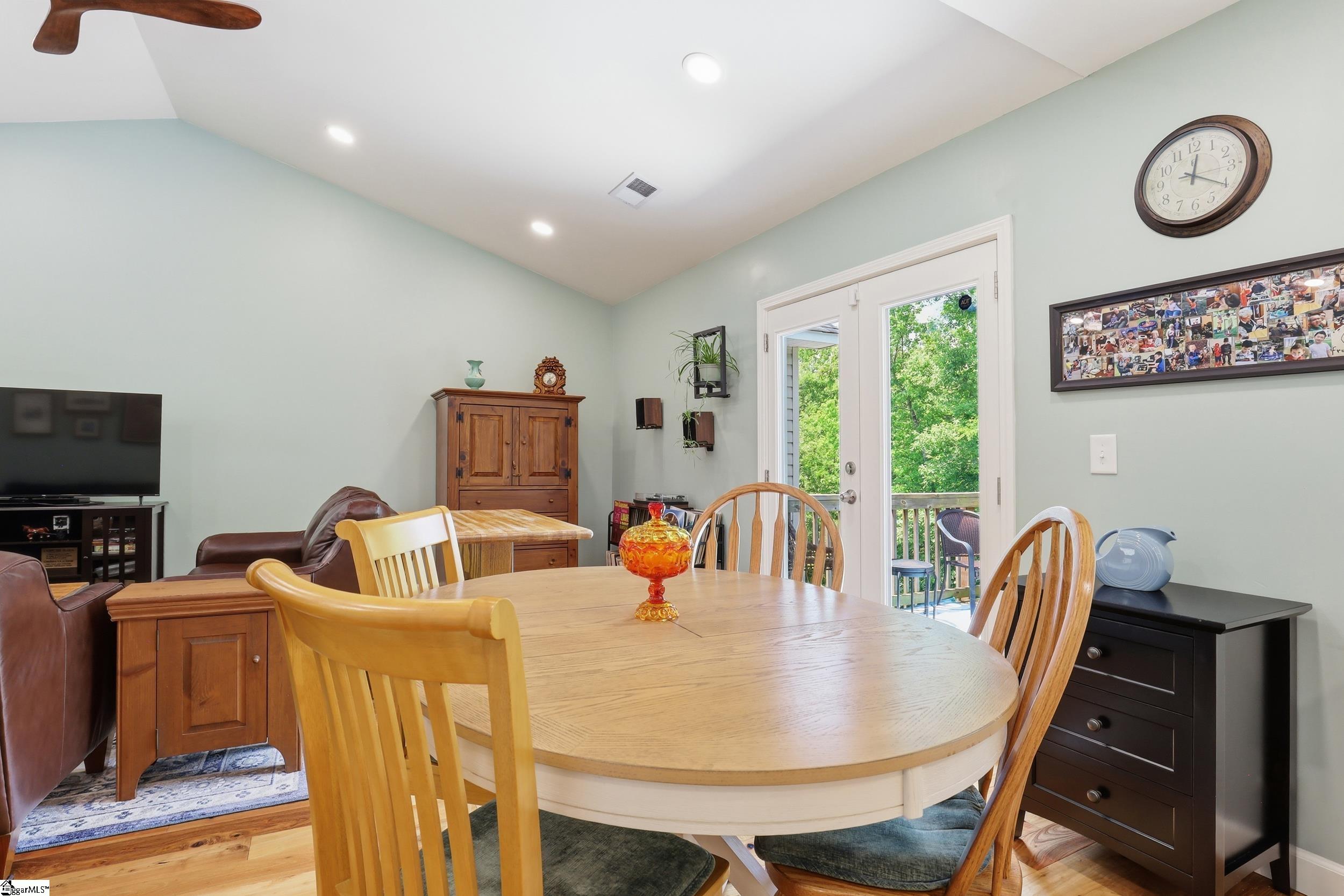 126 Robin Ridge Circle
