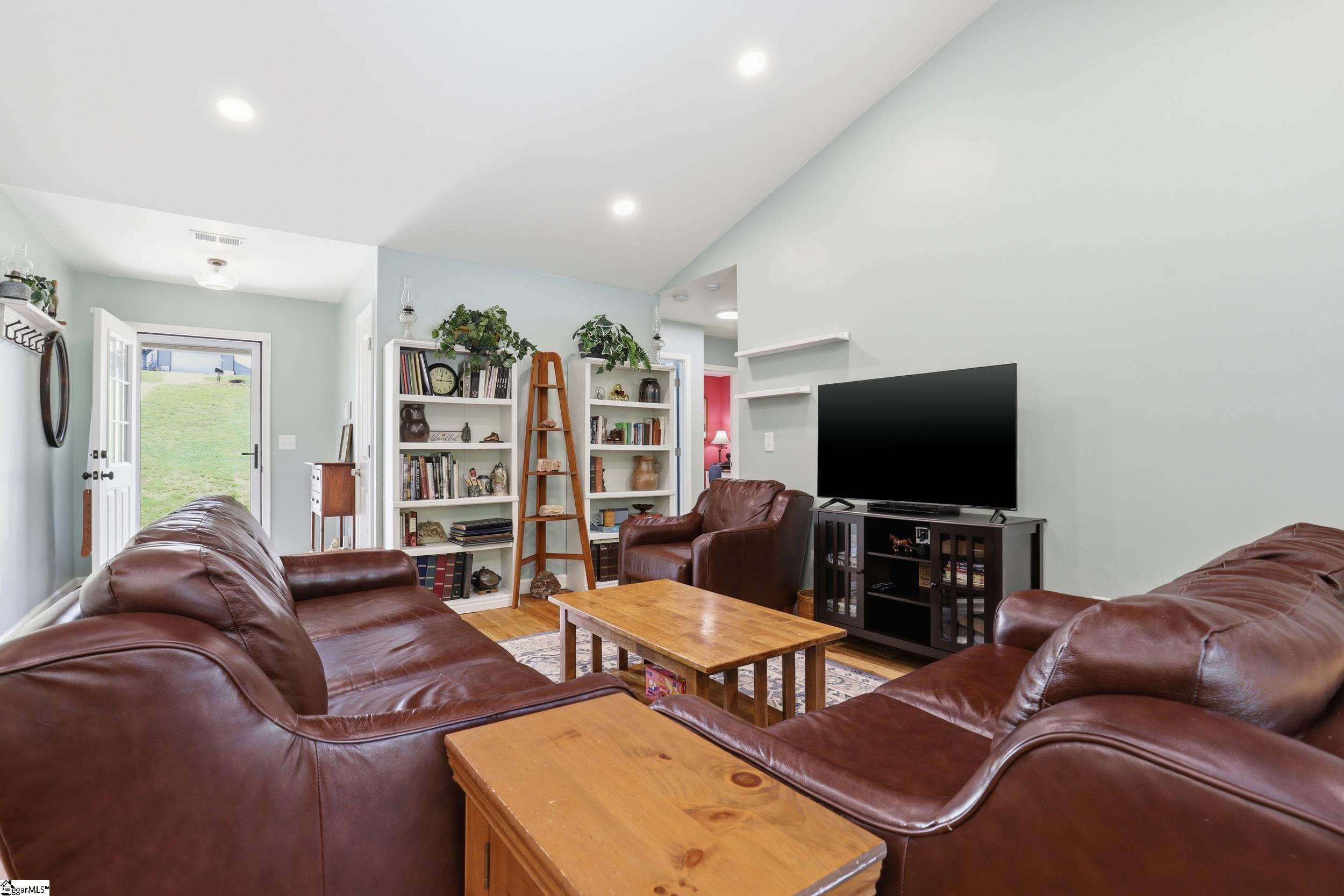 126 Robin Ridge Circle