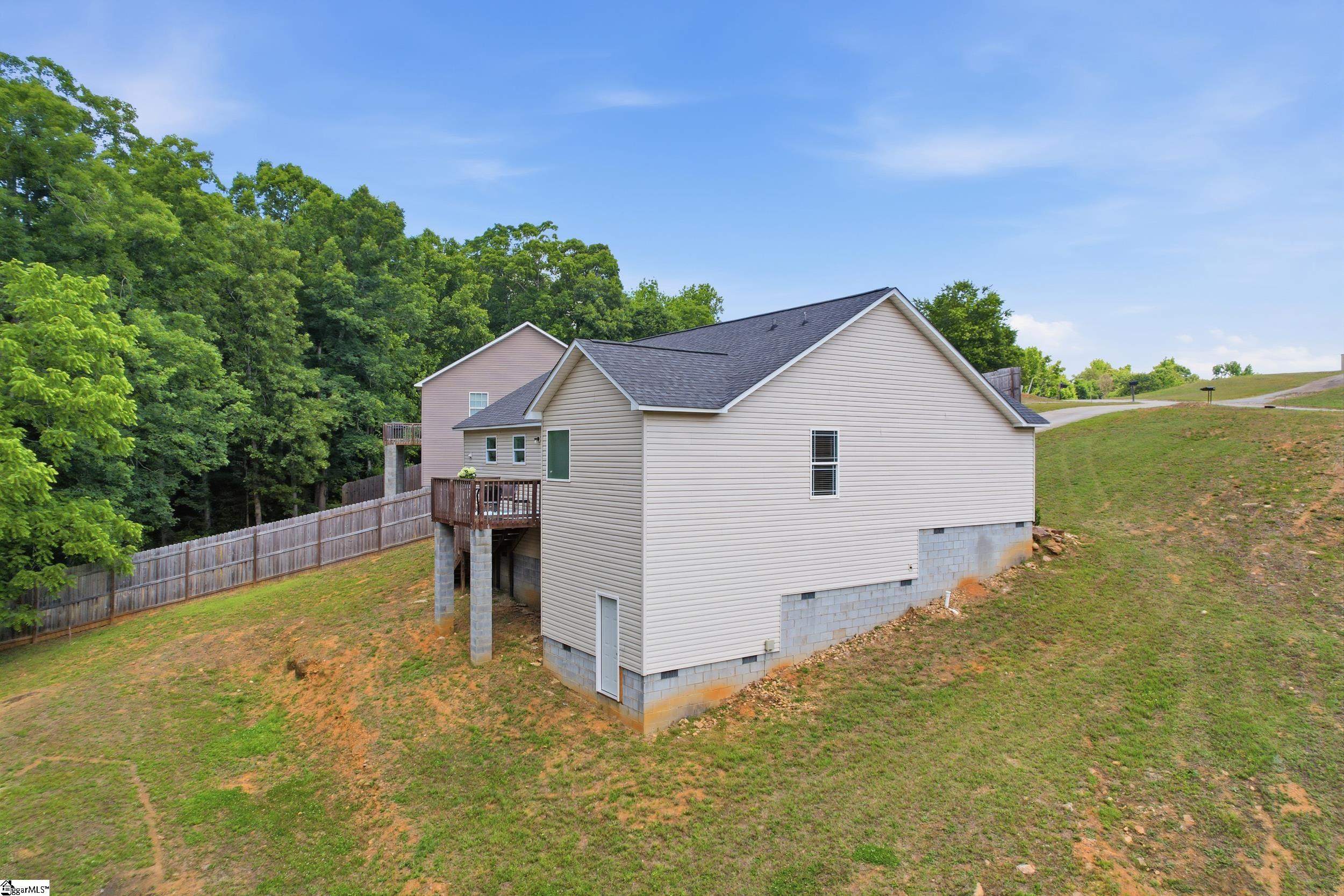 126 Robin Ridge Circle