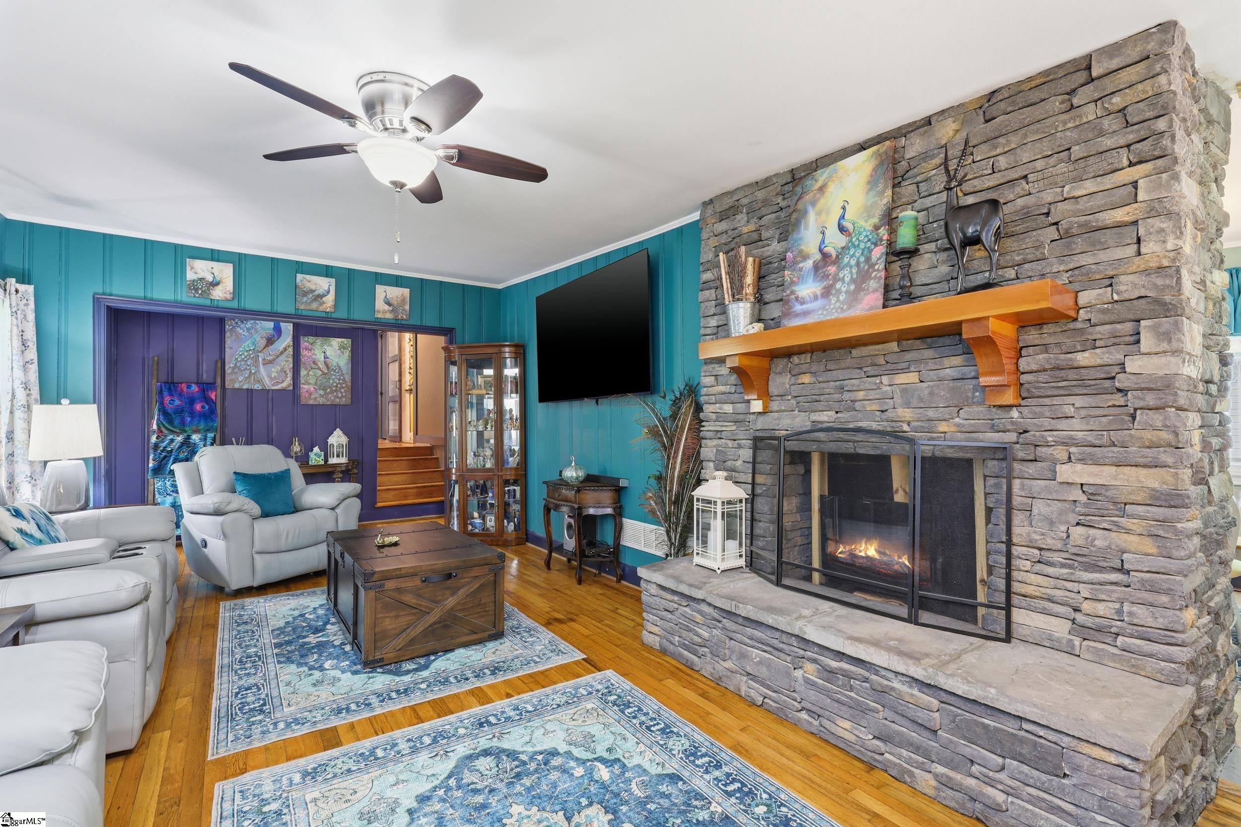 116 Lakeshore Drive