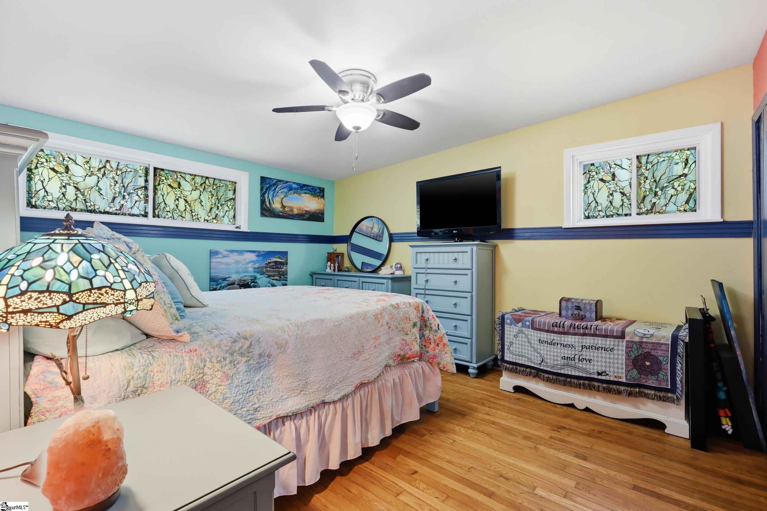 116 Lakeshore Drive