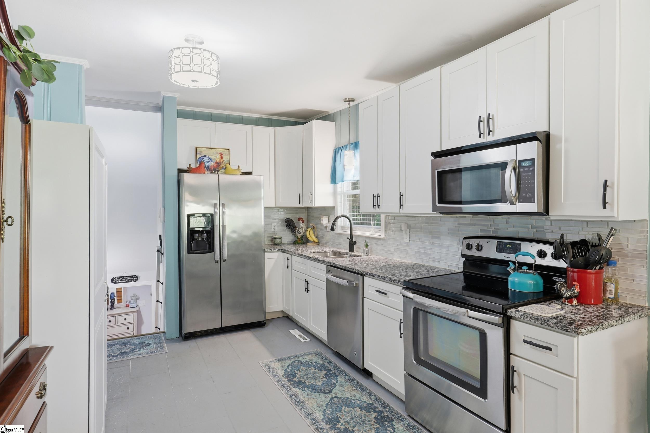 116 Lakeshore Drive