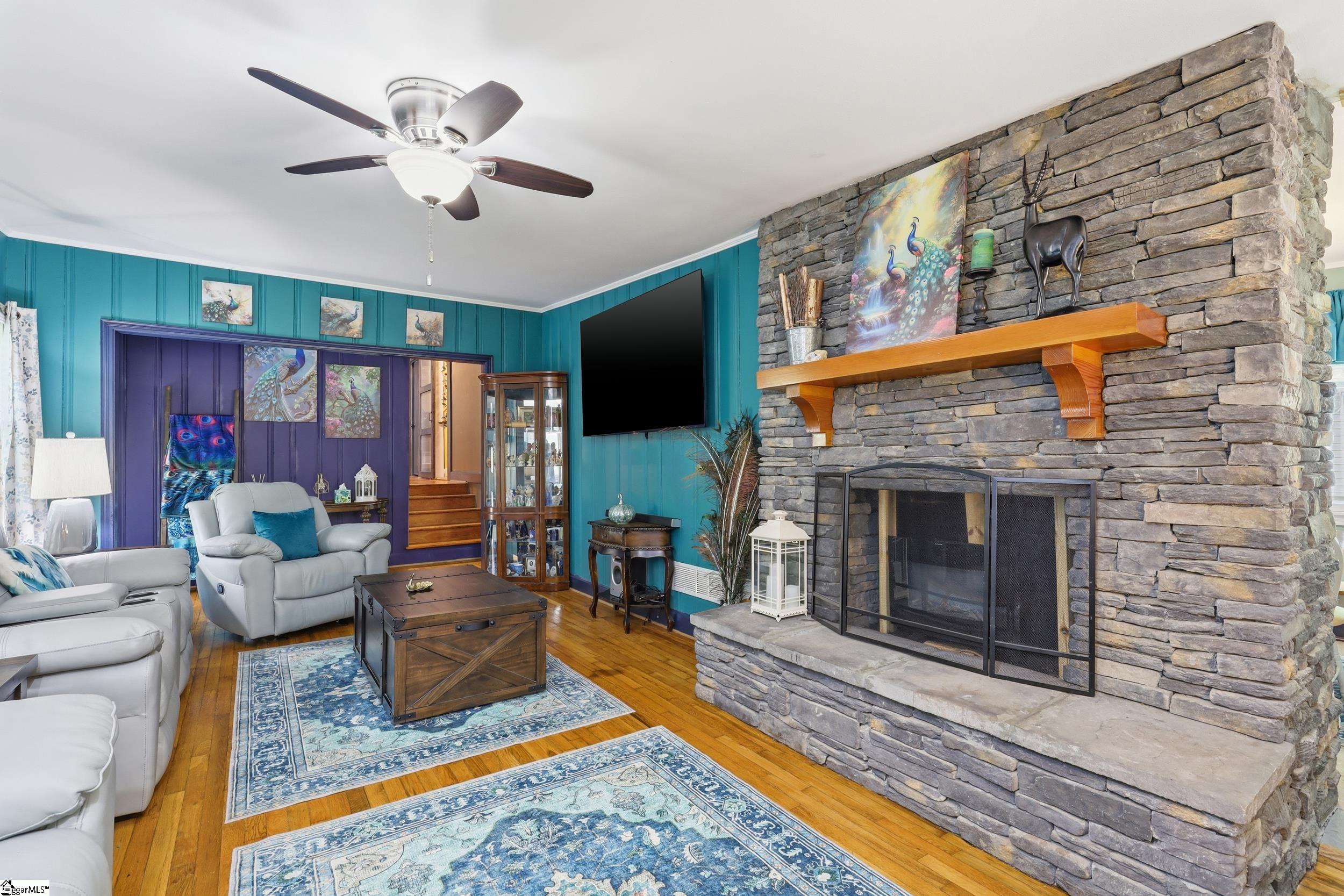 116 Lakeshore Drive