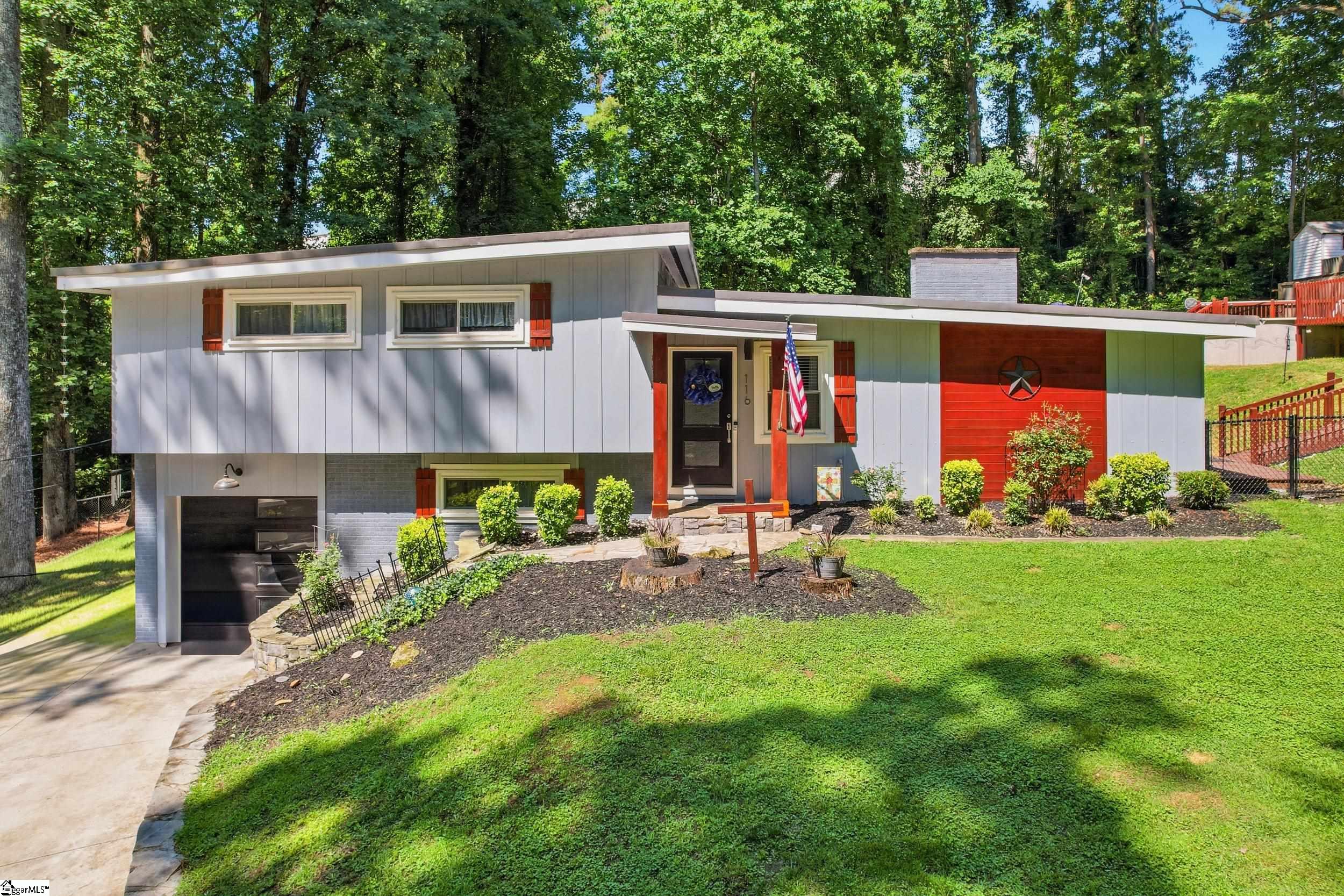116 Lakeshore Drive