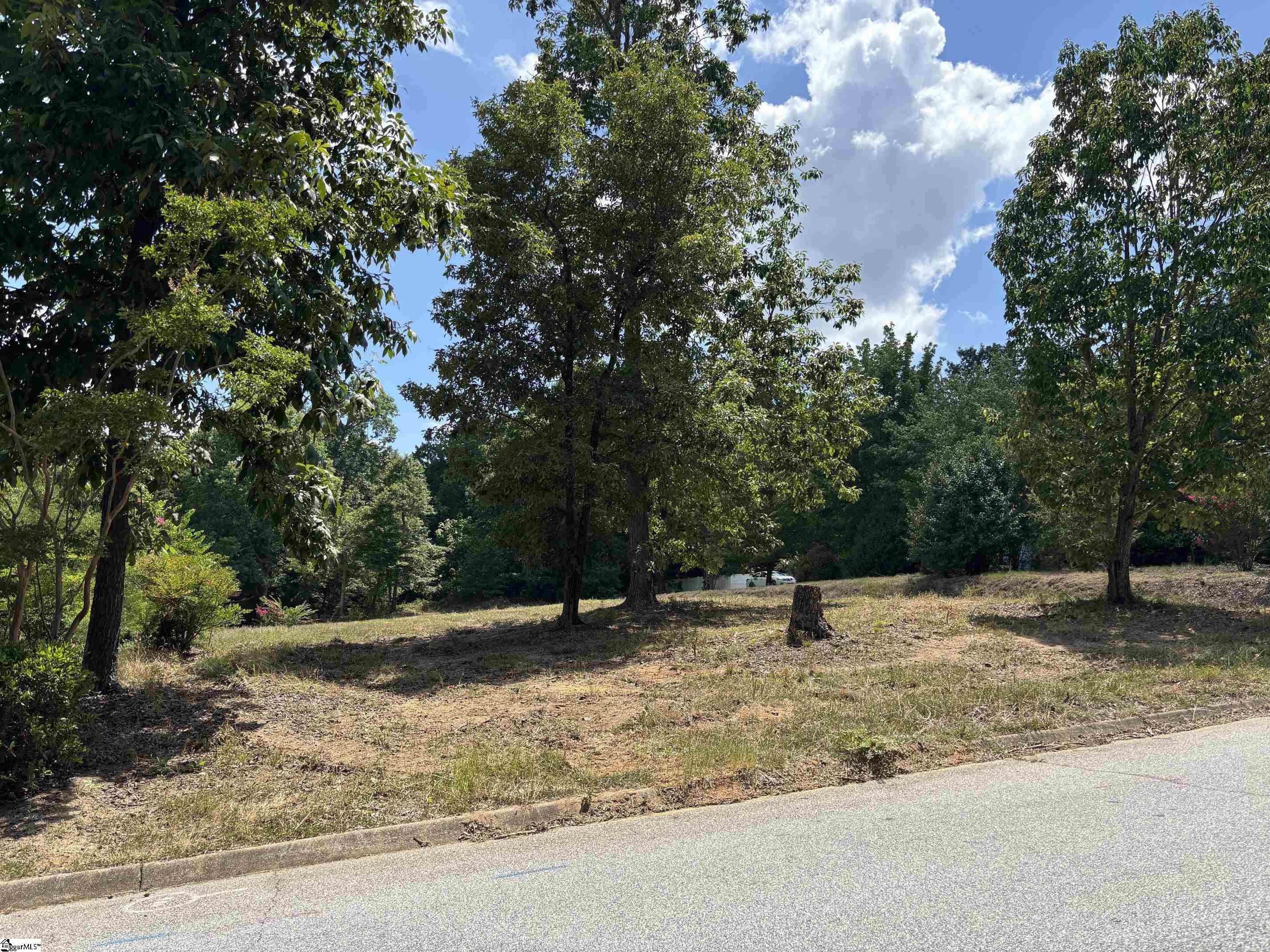 3 Paris Glen Way