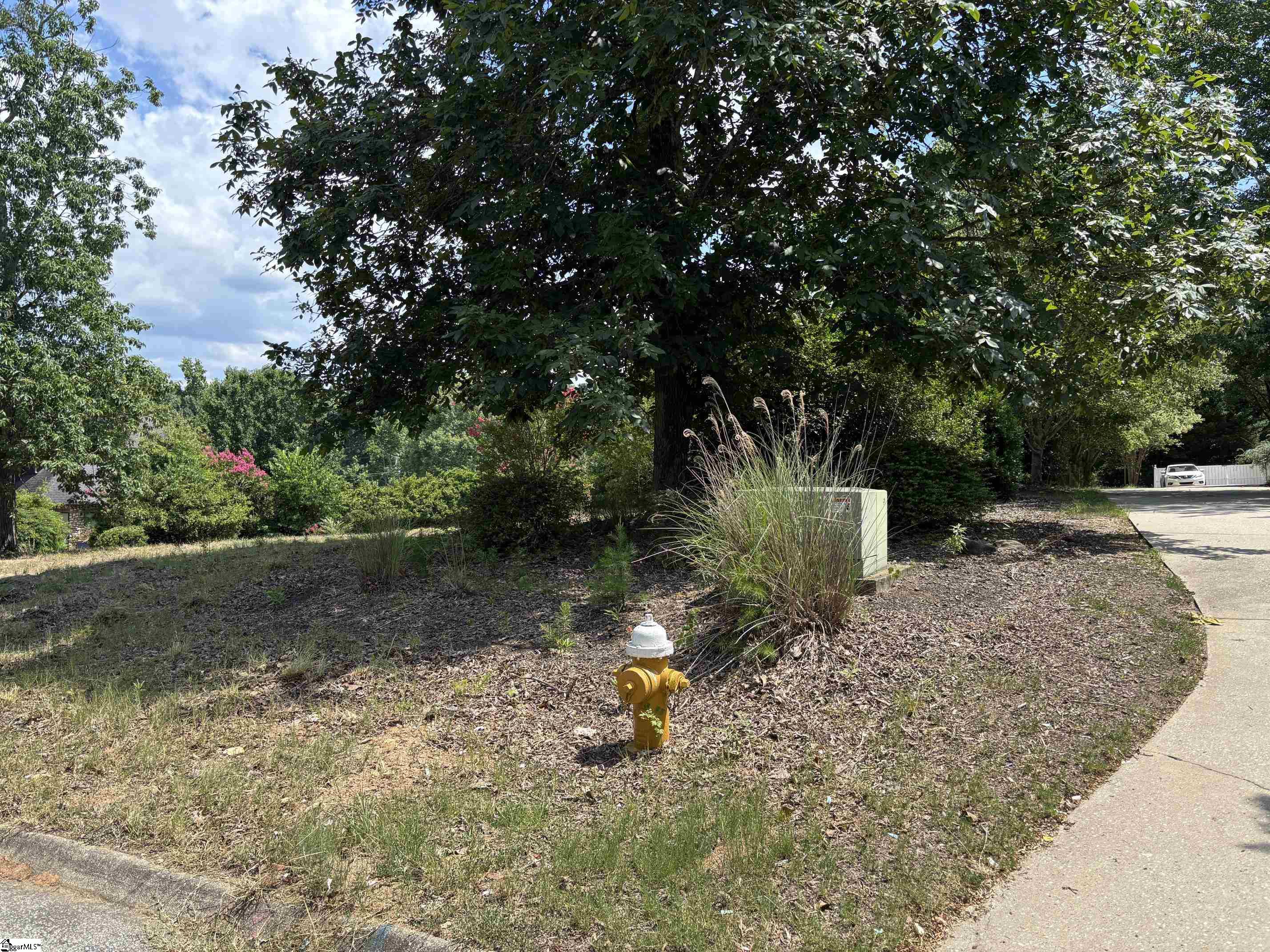 3 Paris Glen Way