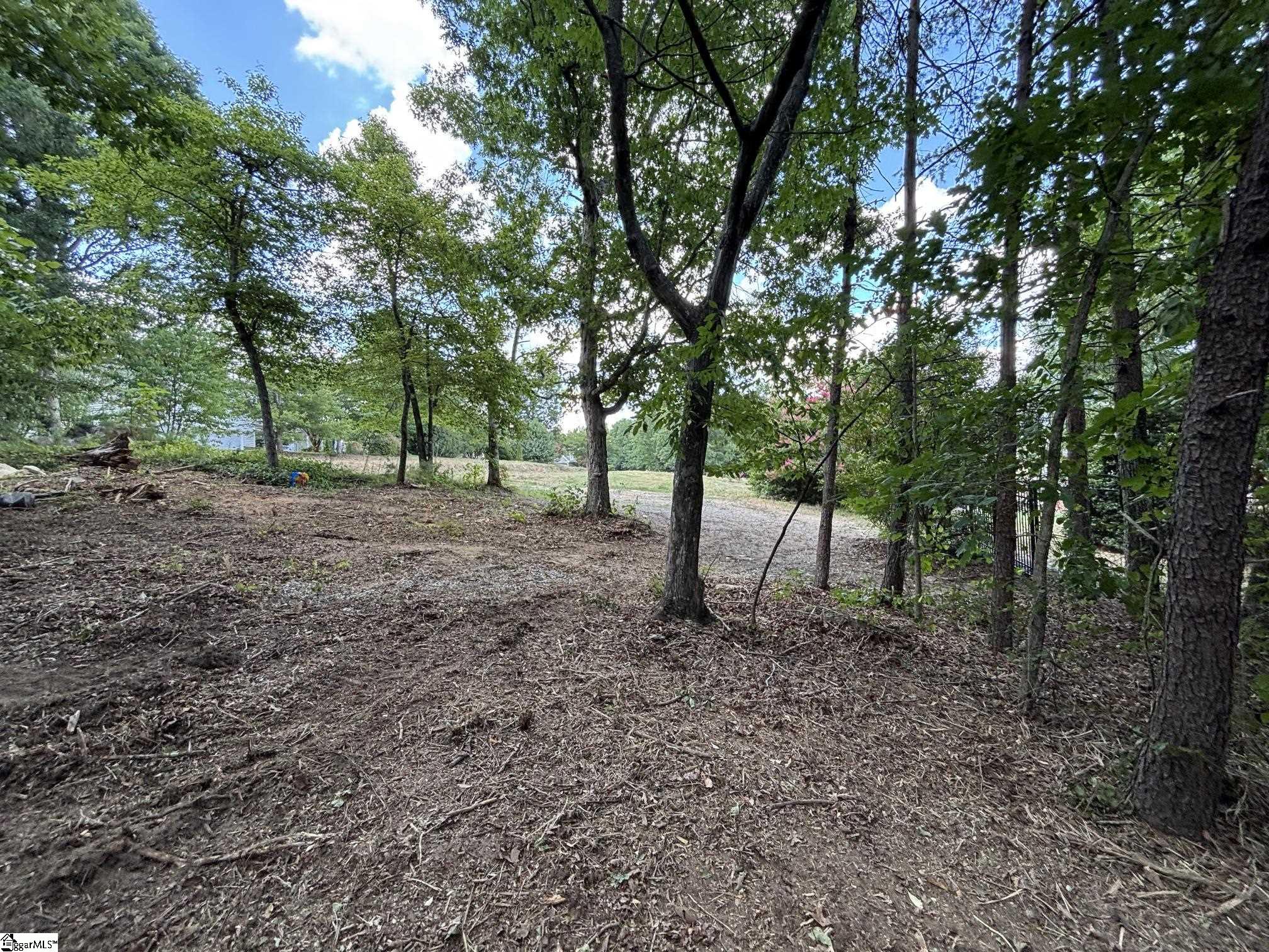 3 Paris Glen Way