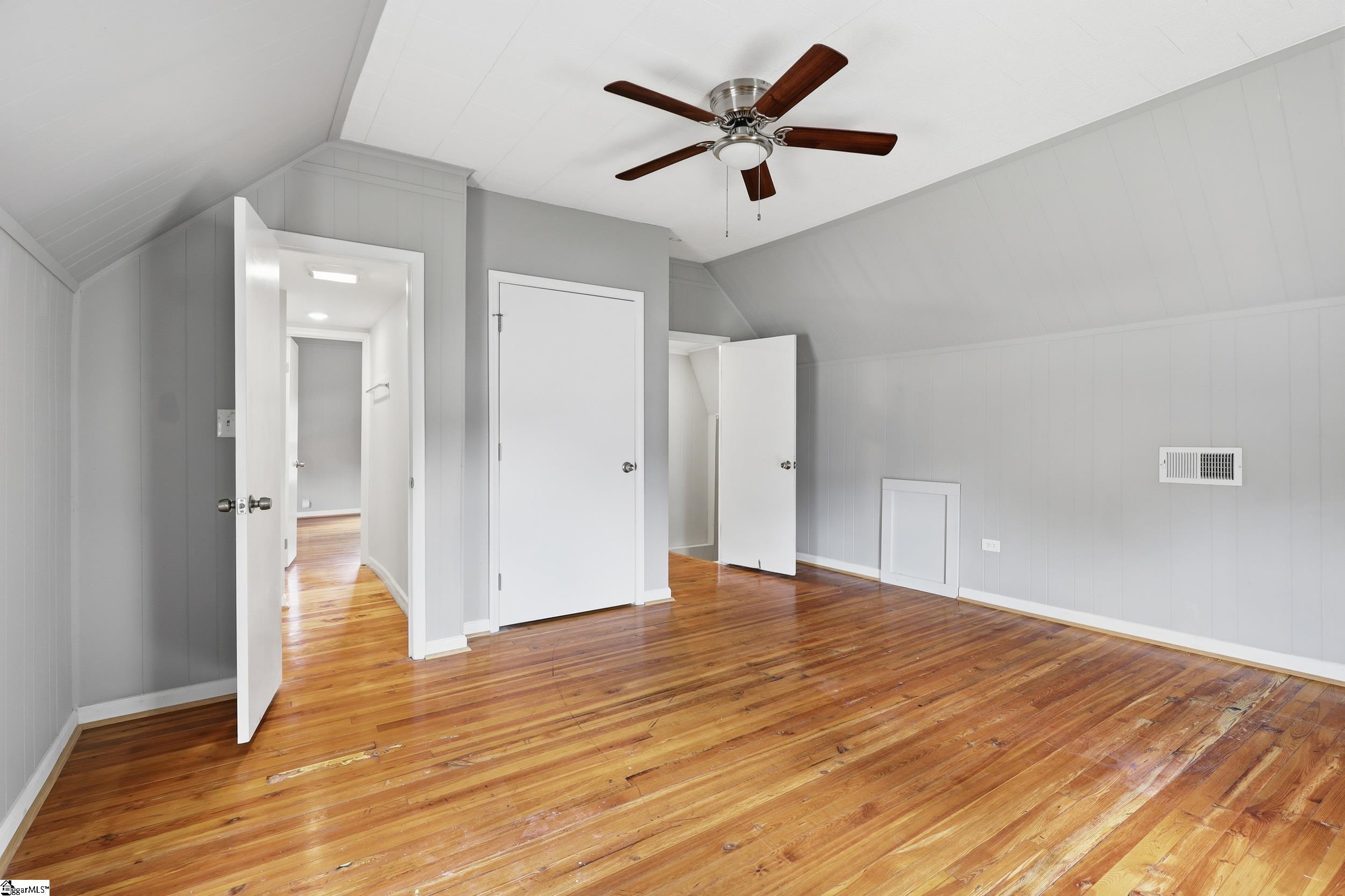 5 Hammett Street
