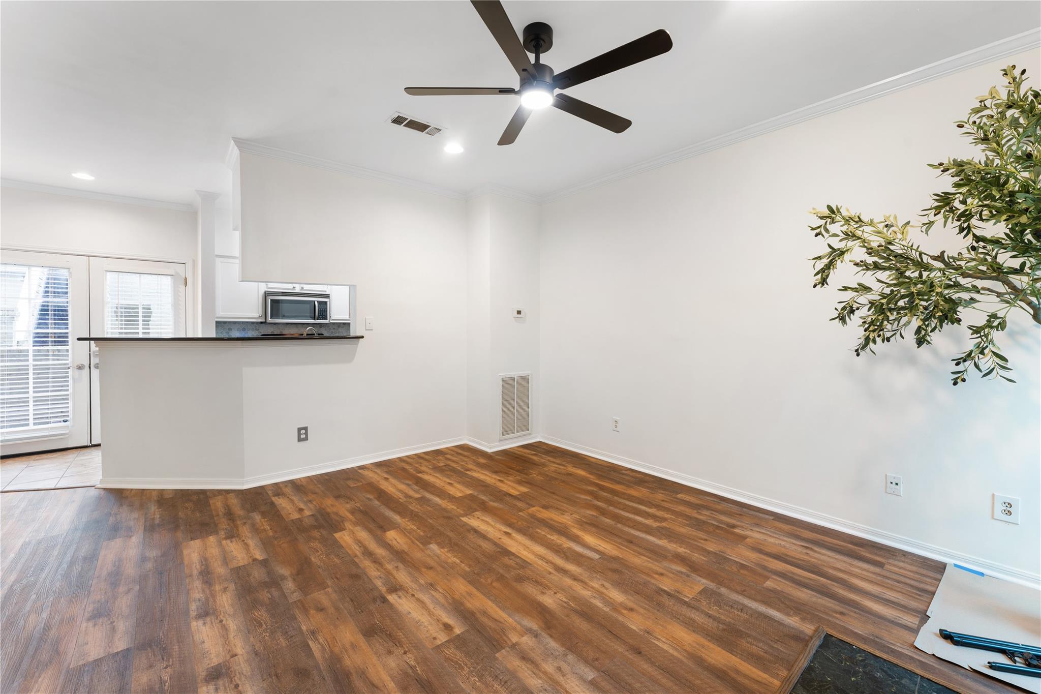 2218 Hopkins Street # 2218