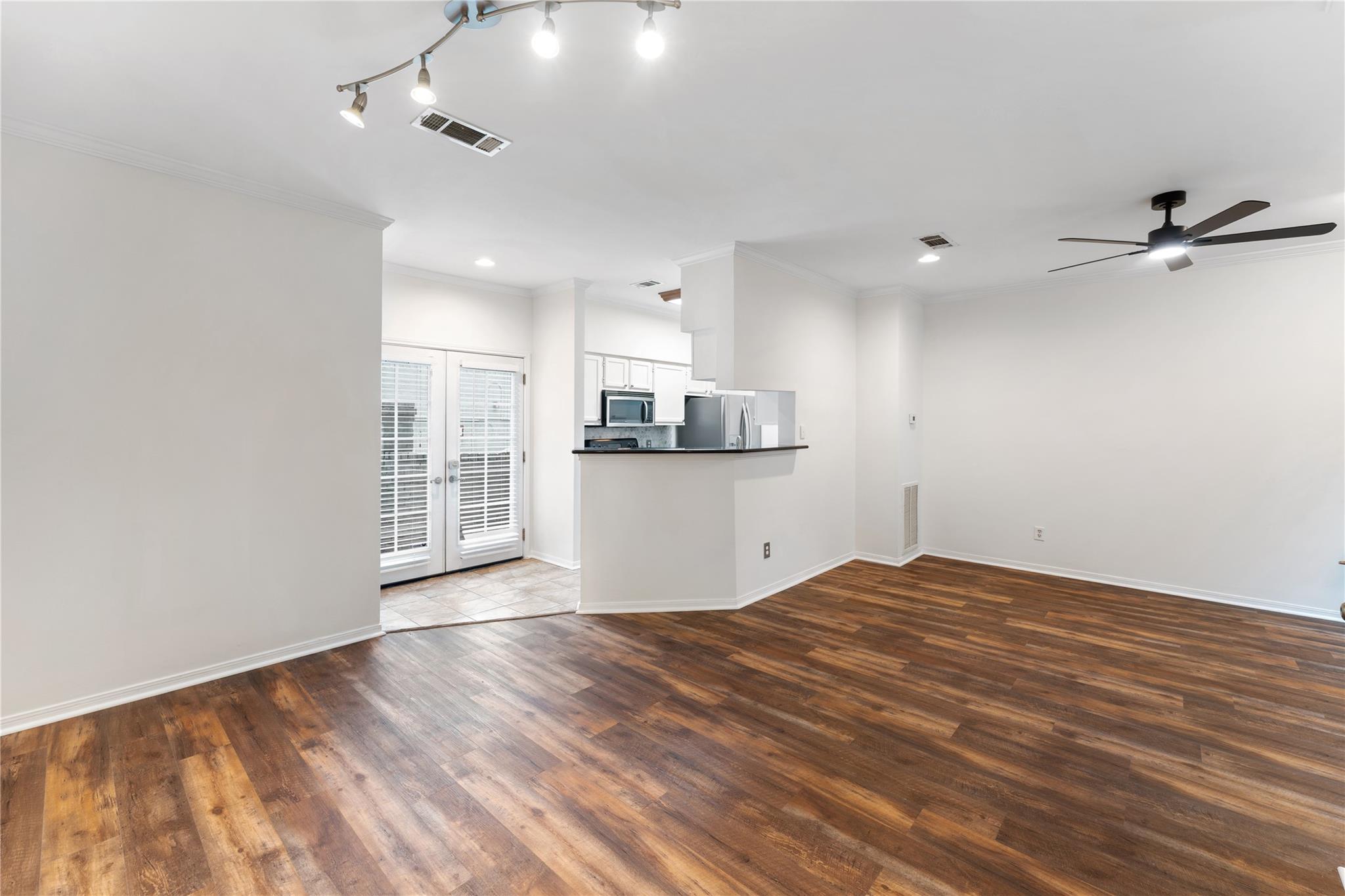 2218 Hopkins Street # 2218