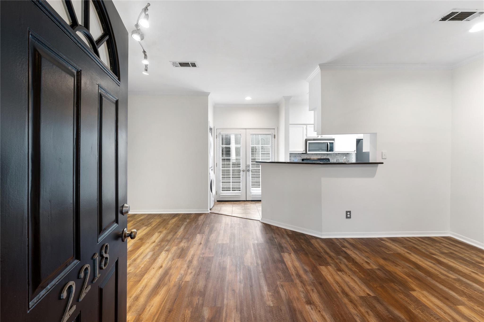 2218 Hopkins Street # 2218
