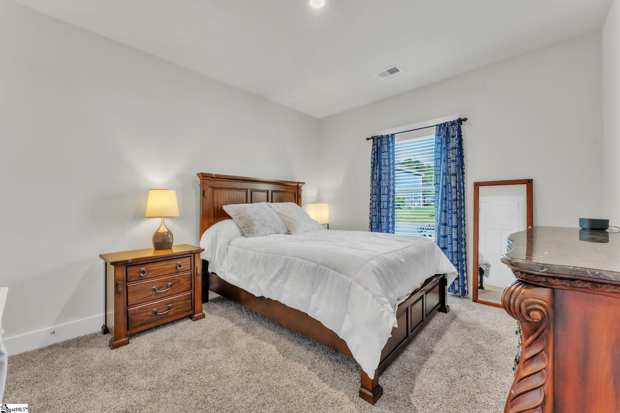328 Roderick Lane
