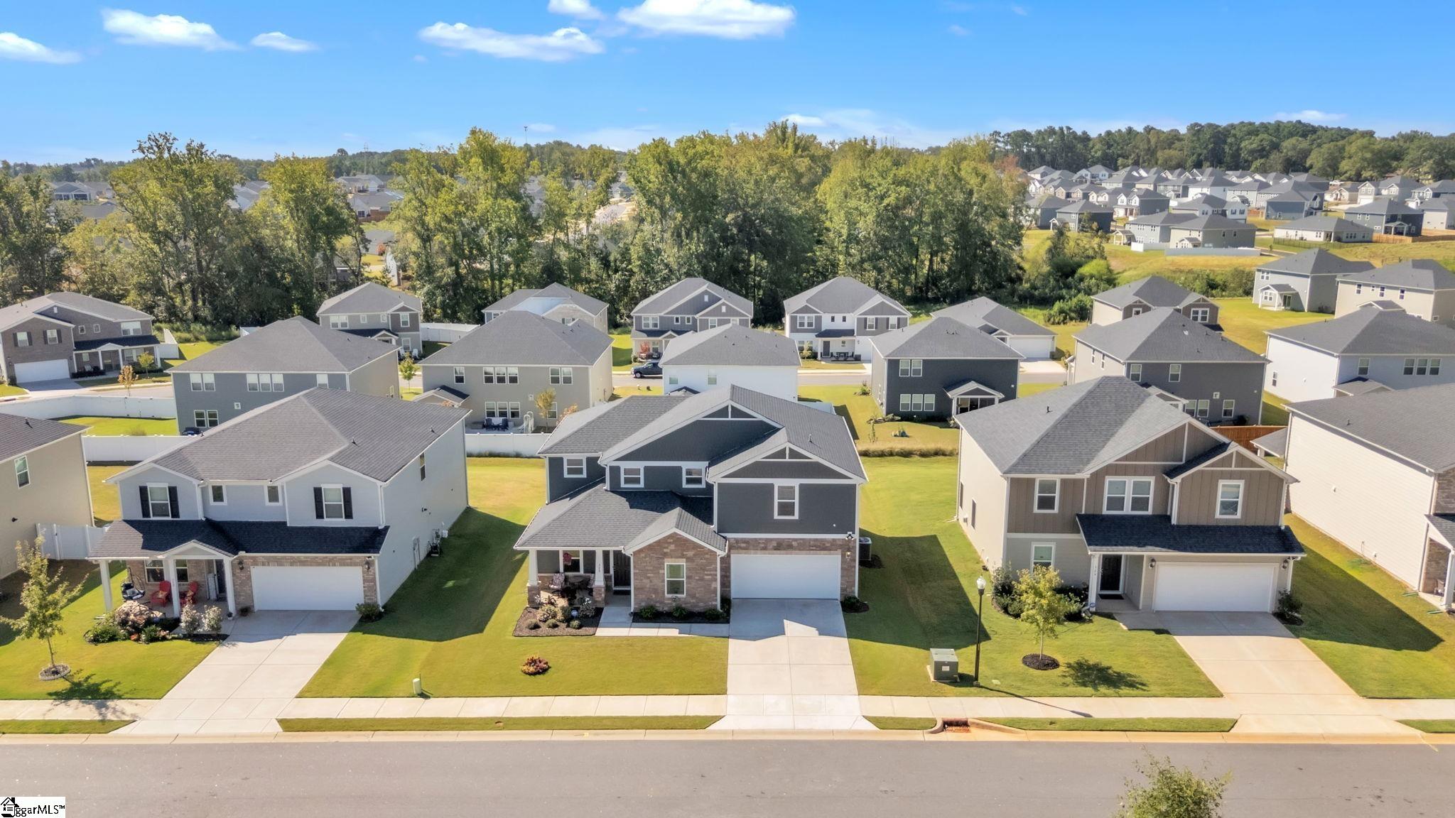 328 Roderick Lane