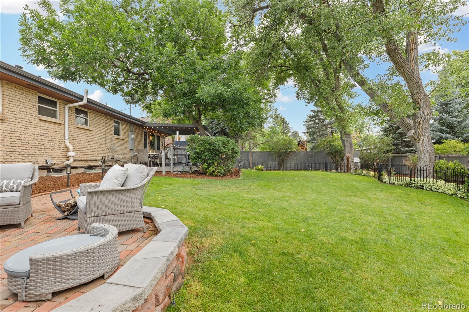 544 W Easter Avenue