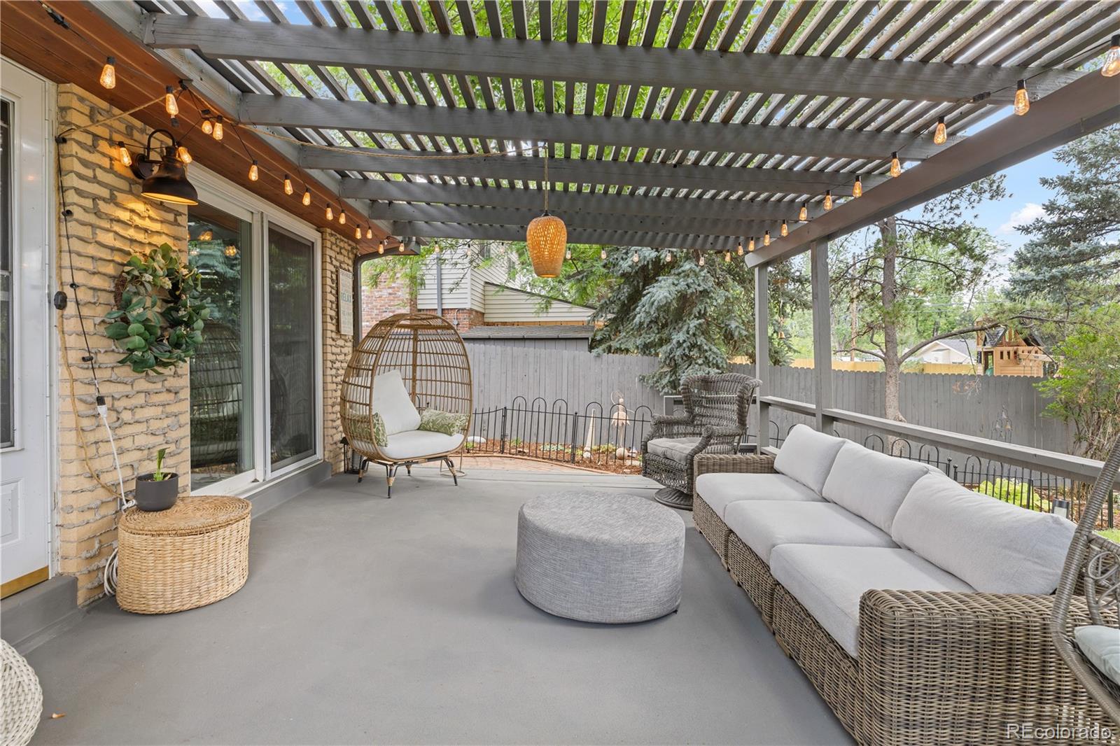 544 W Easter Avenue