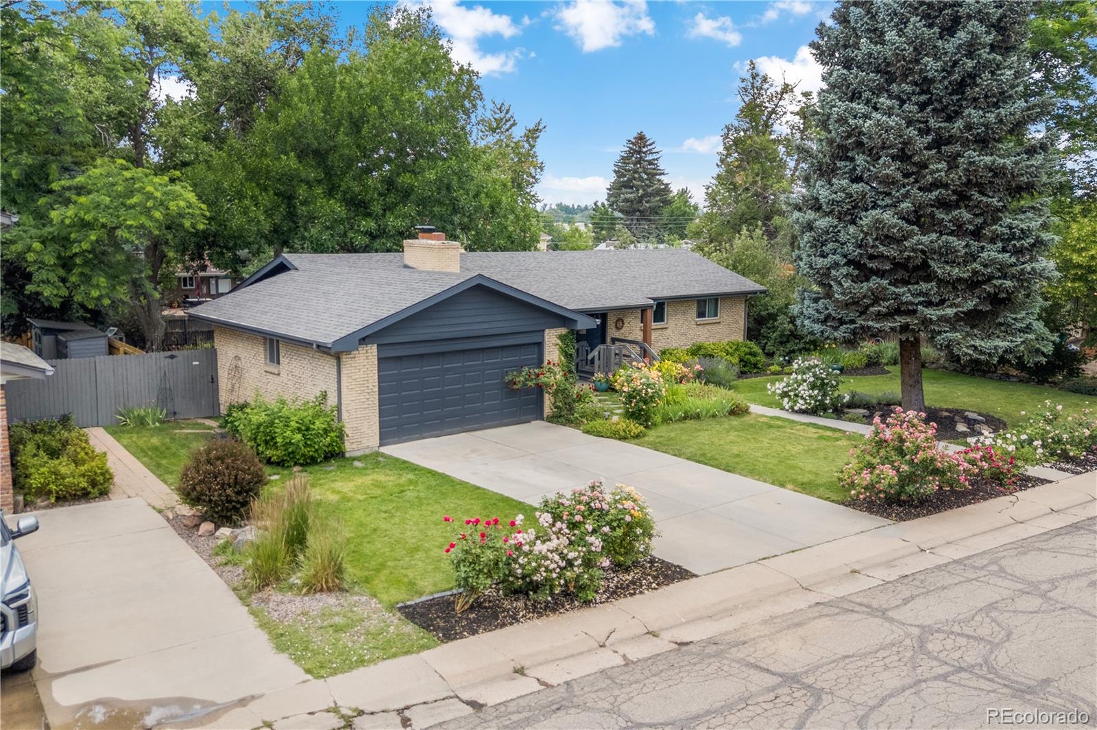 544 W Easter Avenue