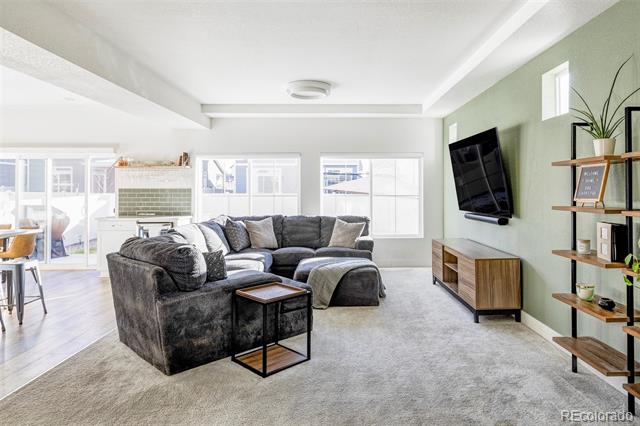 998 Larkspur Drive