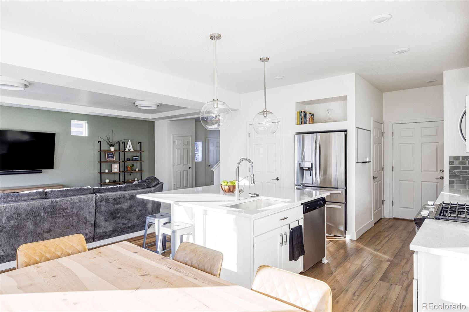 998 Larkspur Drive